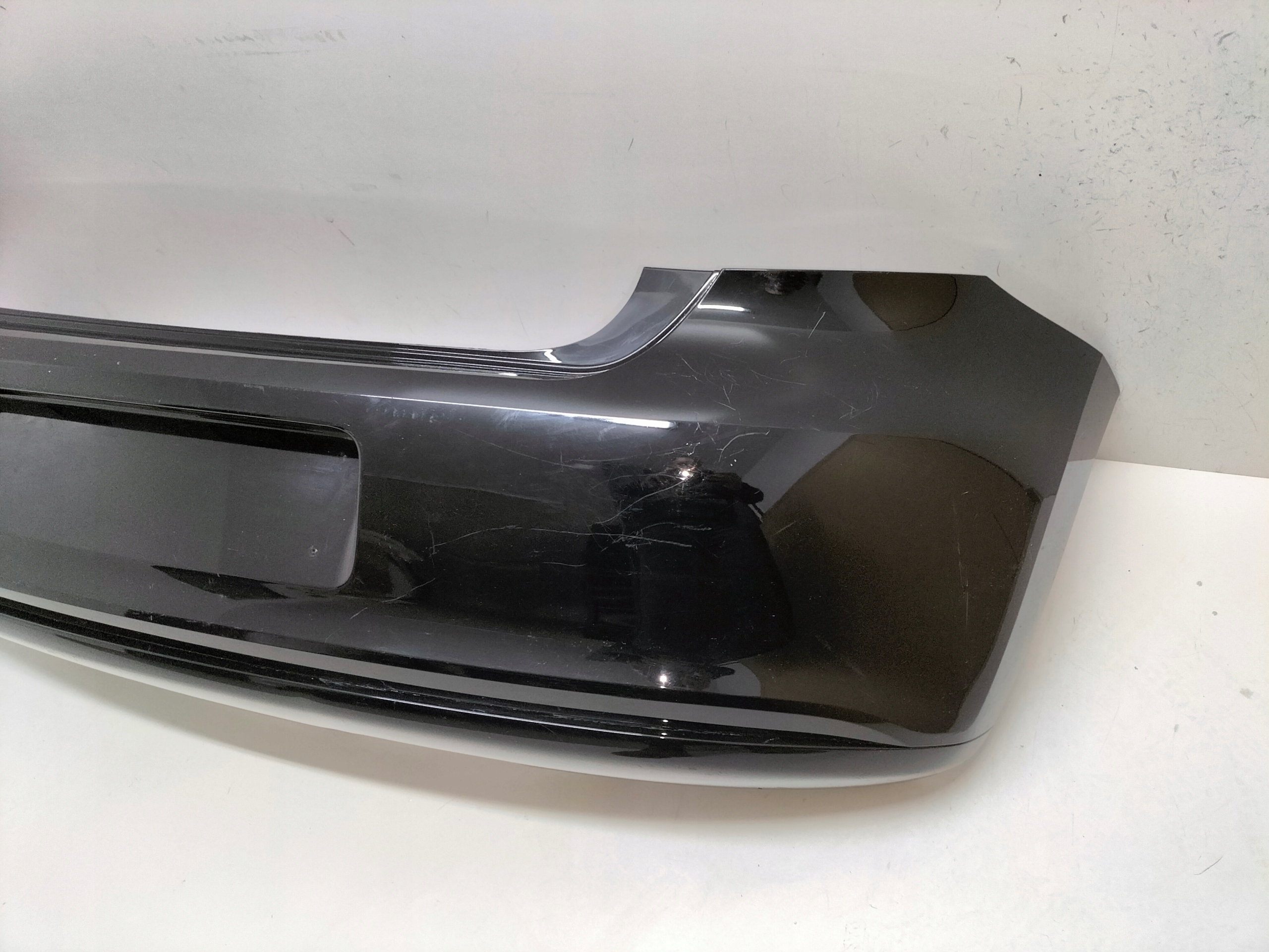 ZADNÝ NÁRAZNÍK VW POLO V 6R 09-14
