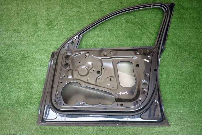 AUDI A6 C7 11- PRAVE PREDNE DVERE