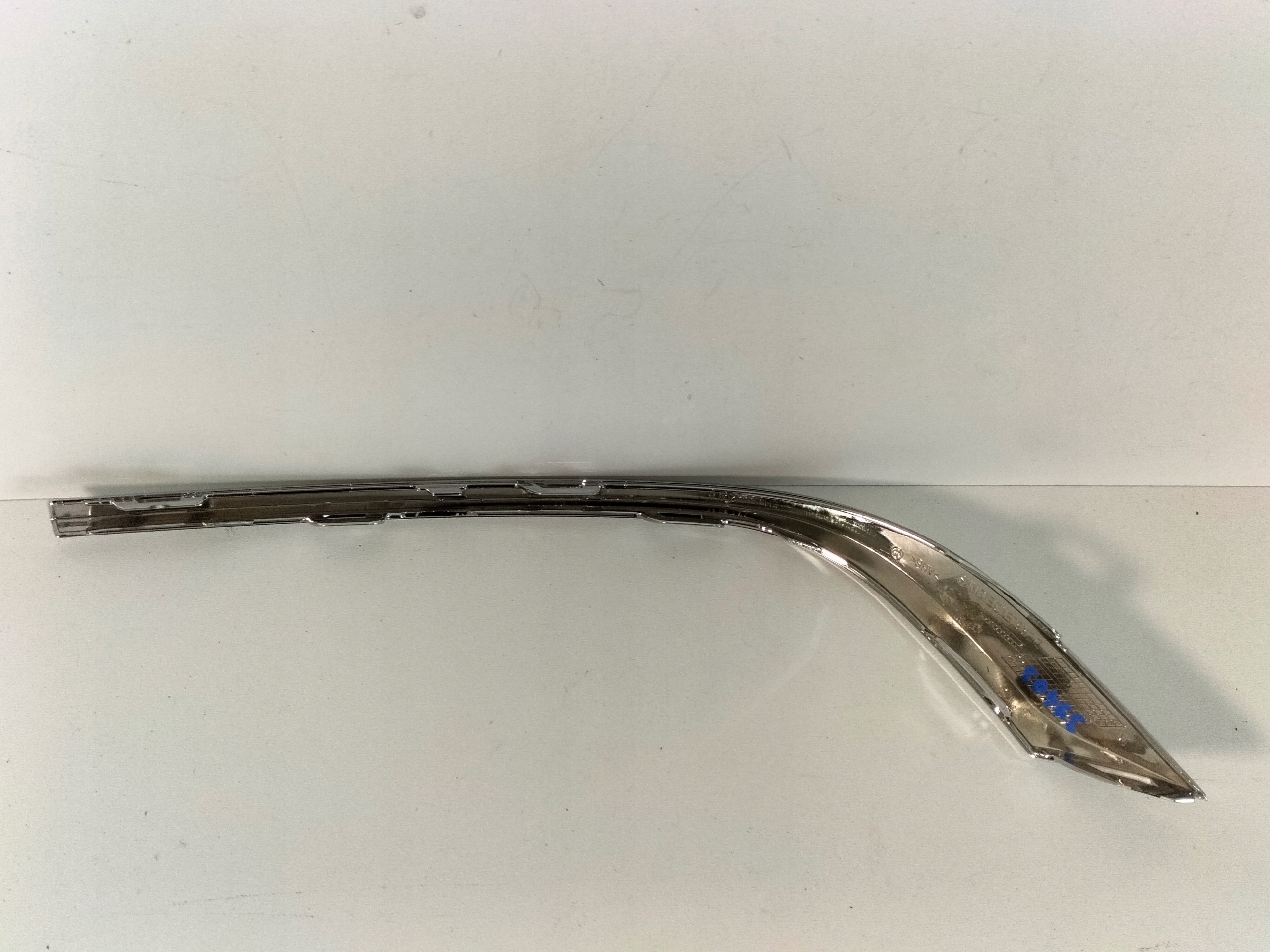 LISTA CHROM SPOJLERa NÁRAZNÍKA ZADNA LAVA VW GOLF 8 VIII LIFT 24- KOMBI