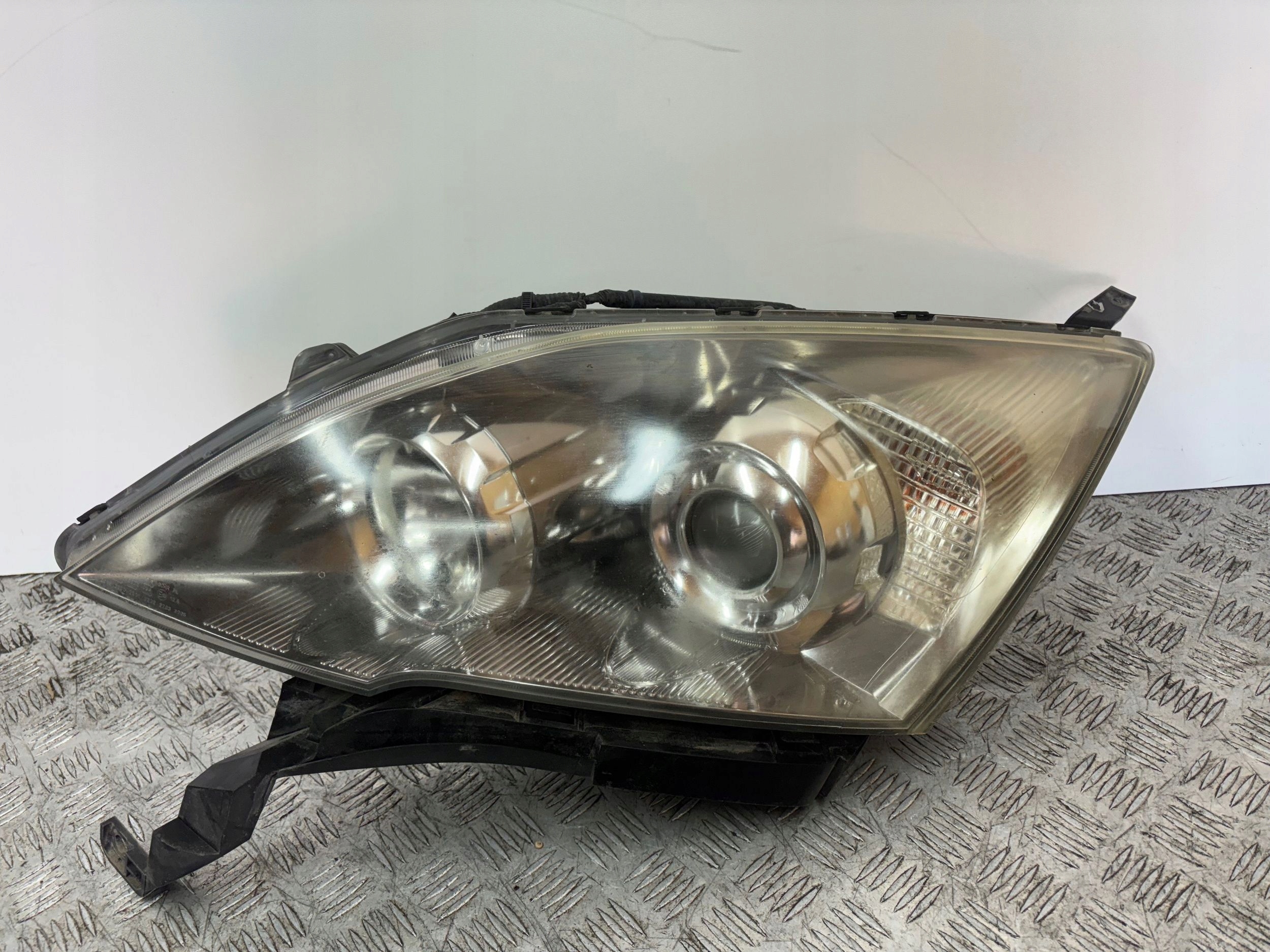 LAVE PREDNE SVETLO HONDA CR-V III 06-
