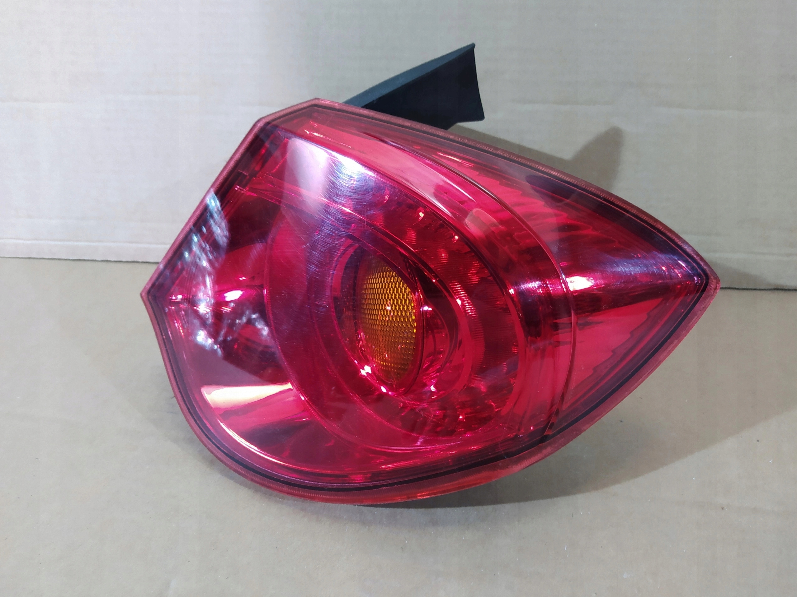ALFA ROMEO GIULIETTA PRAVE ZADNE SVETLO
