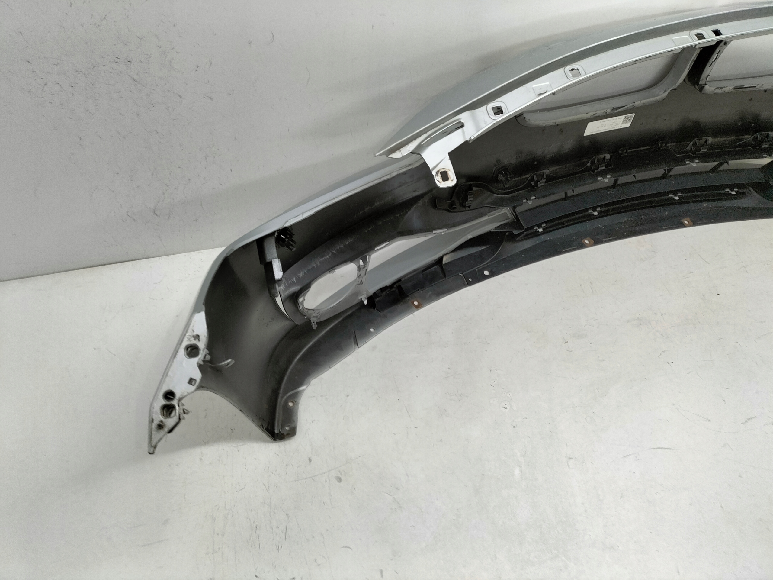 PREDNÝ NÁRAZNÍK BMW 3 F30 12-15