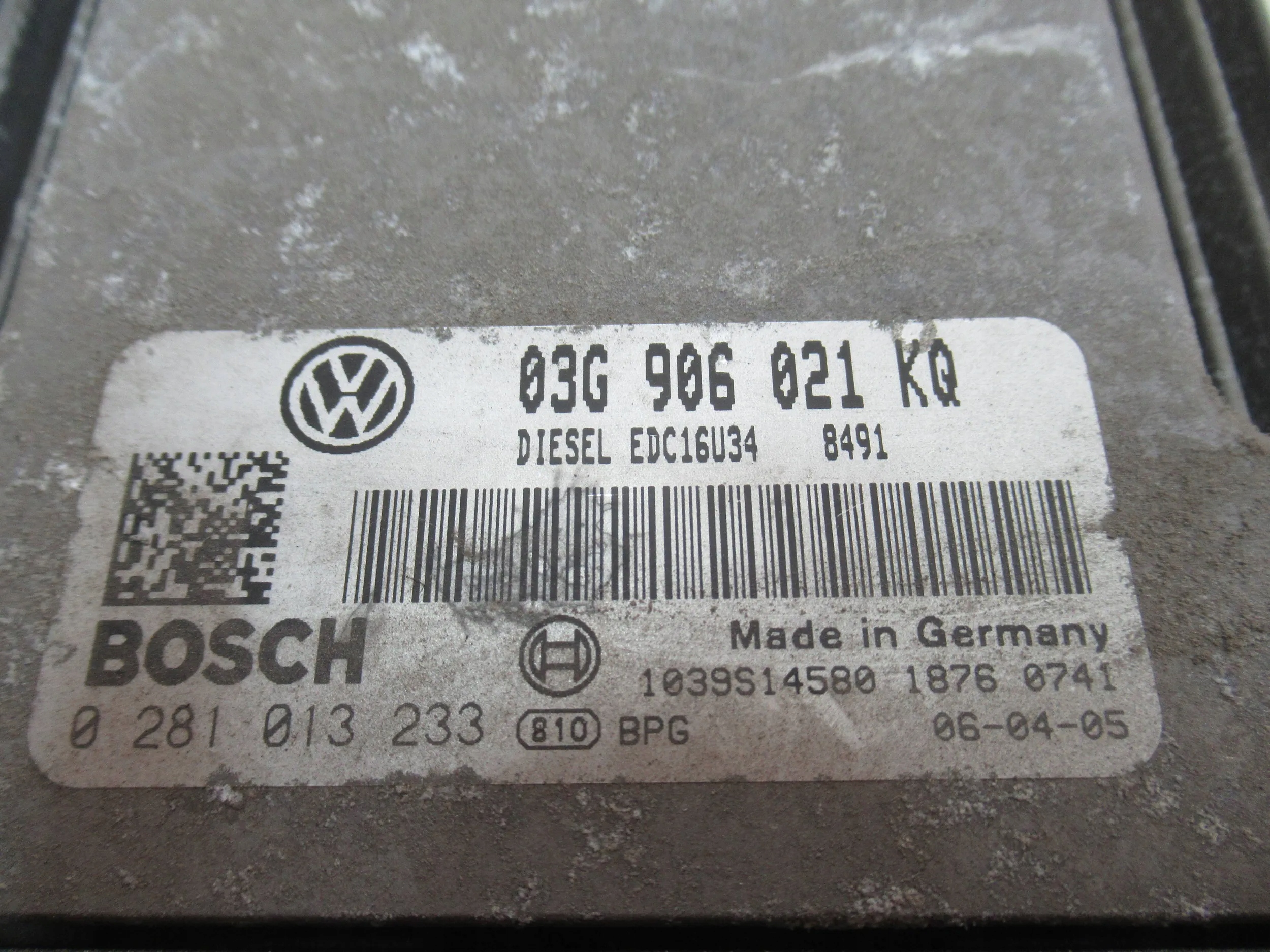 RIADIACA JEDNOTKA VW GOLF V 1.9 TDI 03G906021KQ