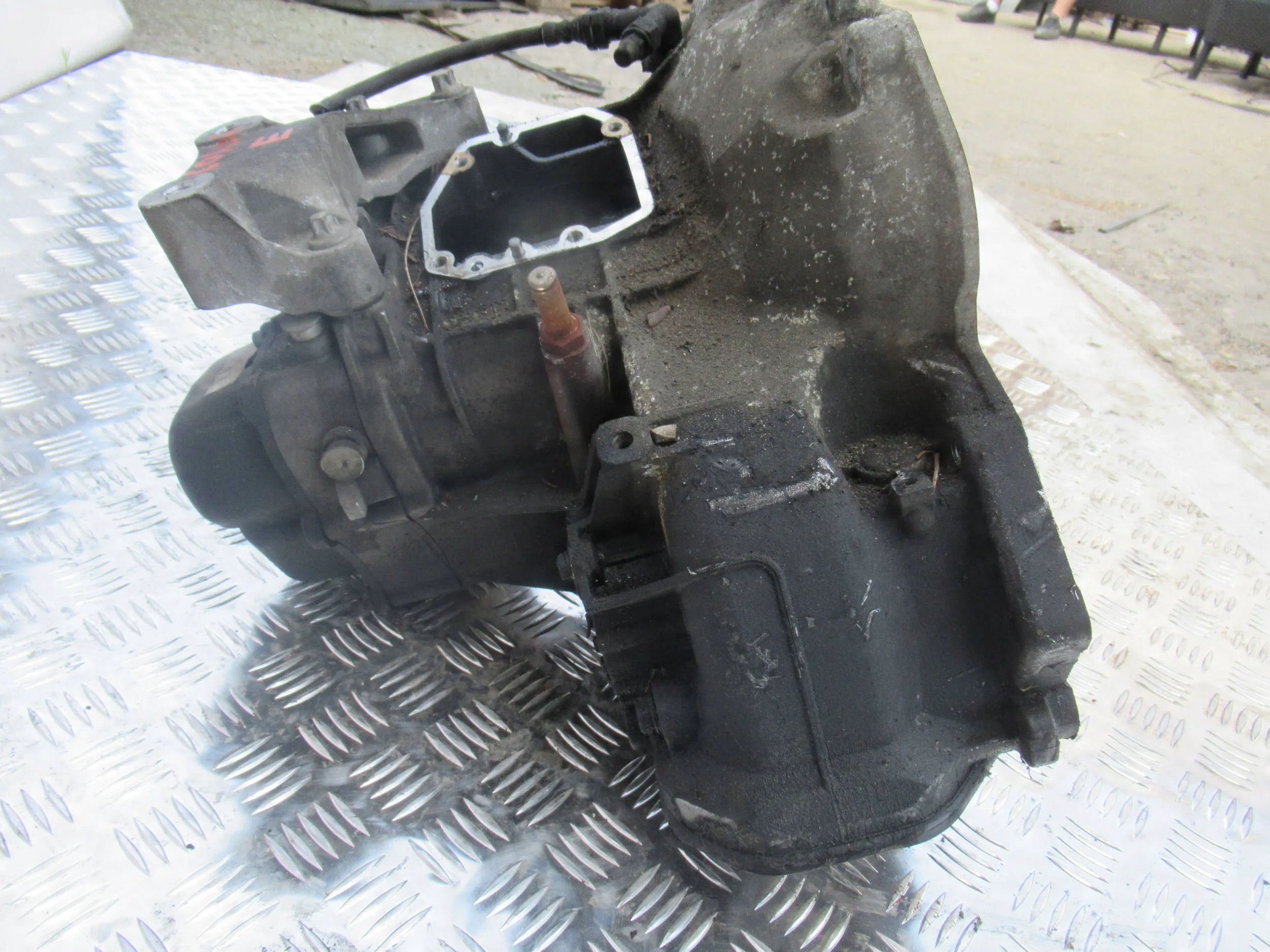PREVODOVKA OPEL CORSA E 1.2 16V
