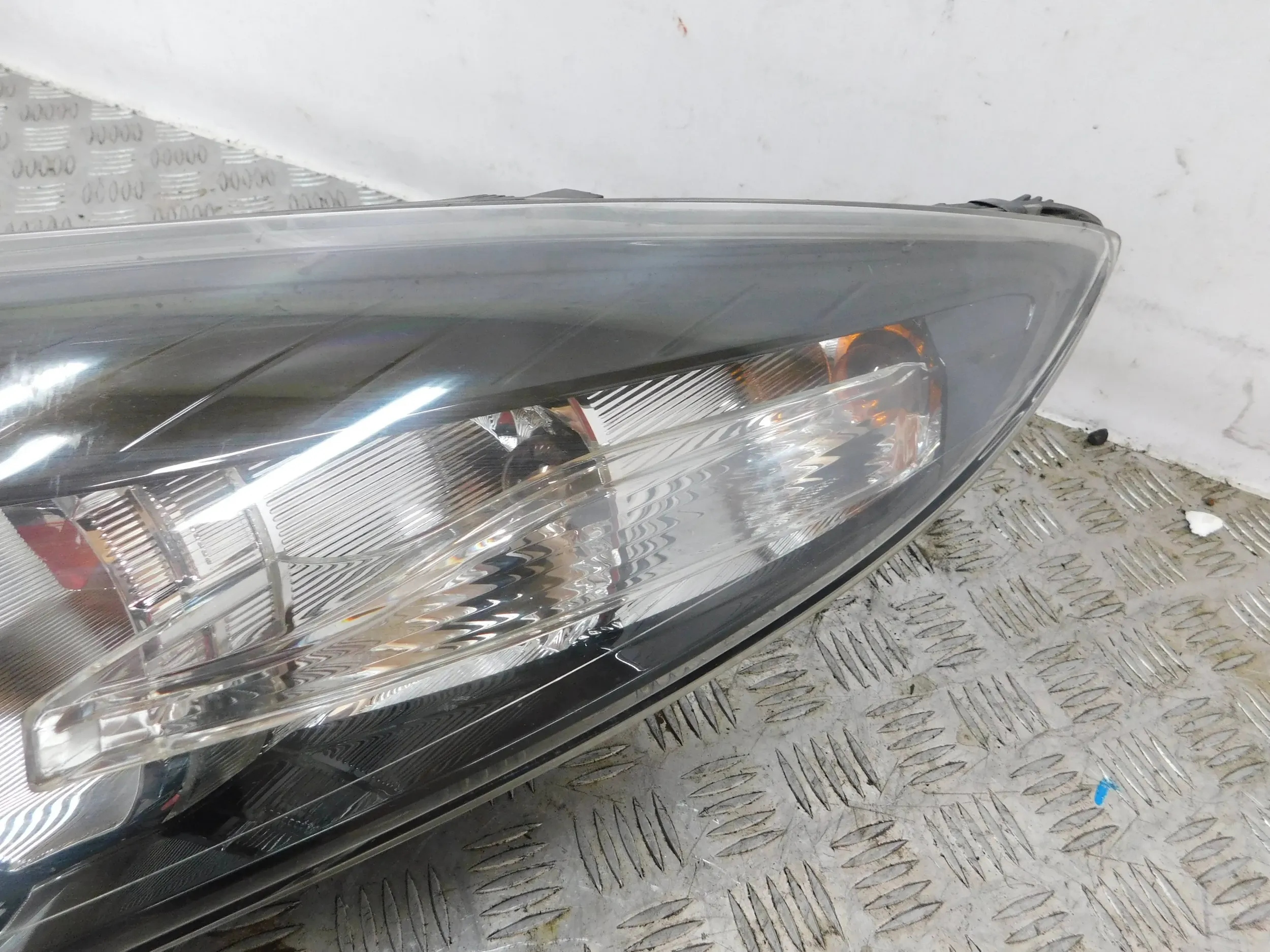 LAVE PREDNE SVETLO RENAULT MEGANE III 3 08-