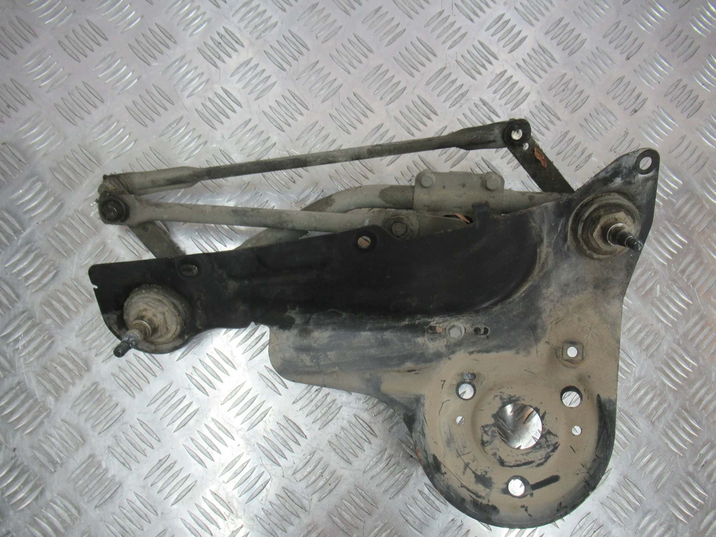 MECHANIZMUS STIERACOV FORD FUSION