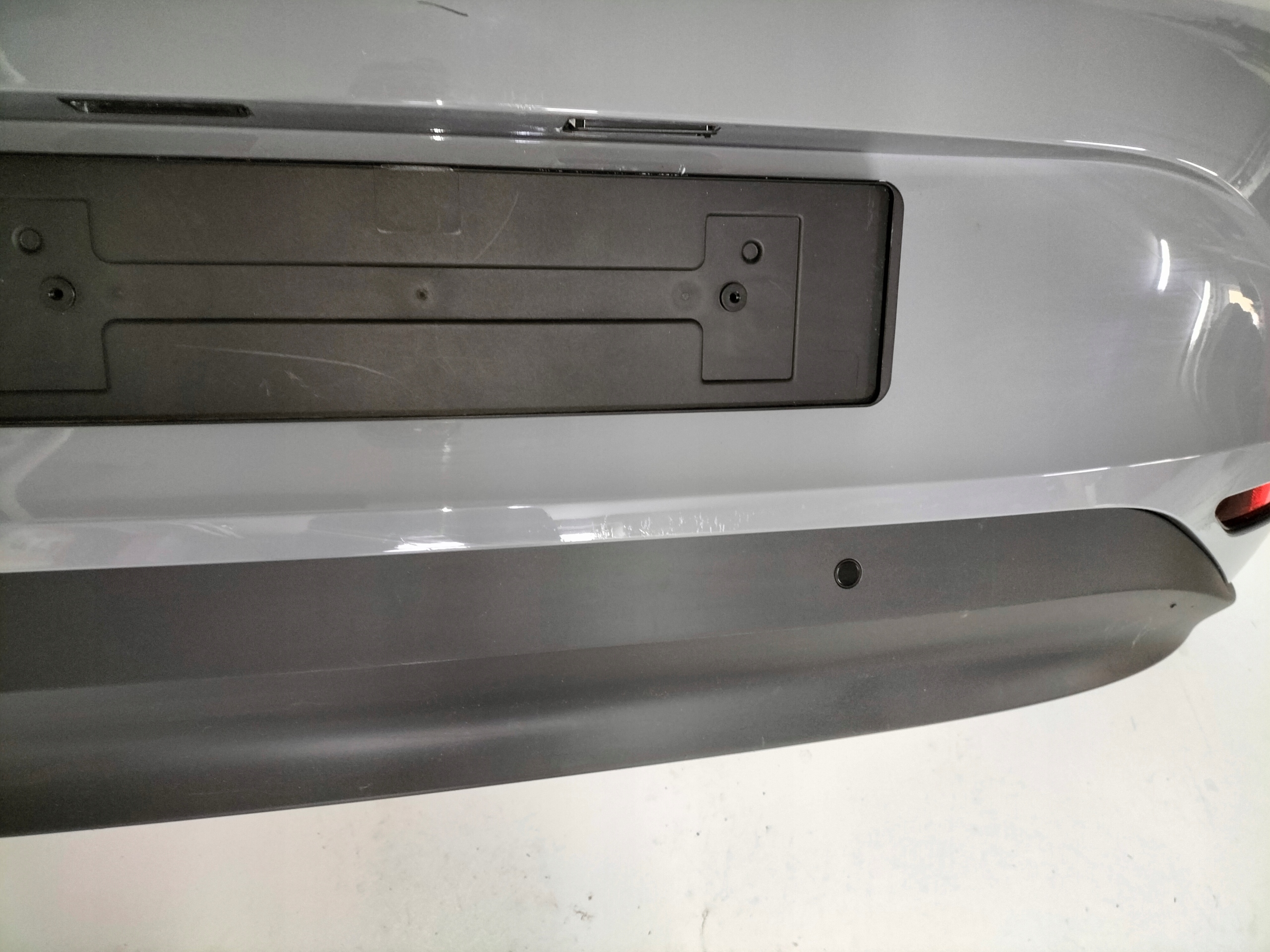 ZADNÝ NÁRAZNÍK VW ID3 20-
