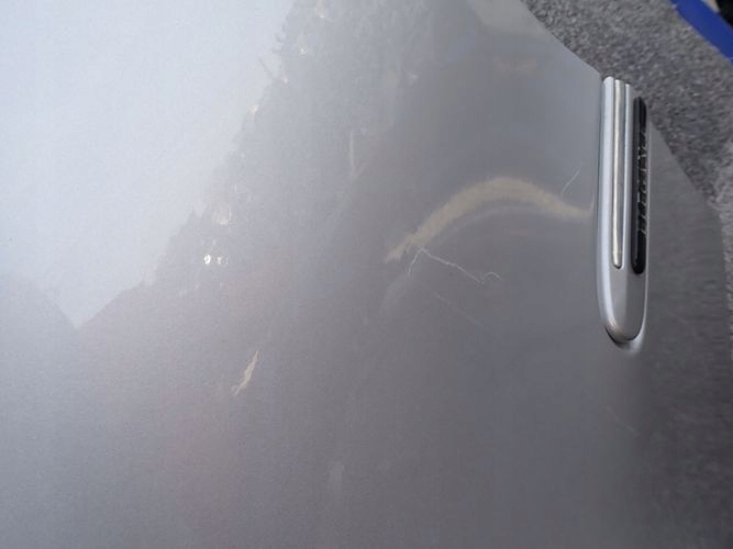 MERCEDES W211 211 E-KLASA ĽAVÝ PREDNÝ BLATNÍK