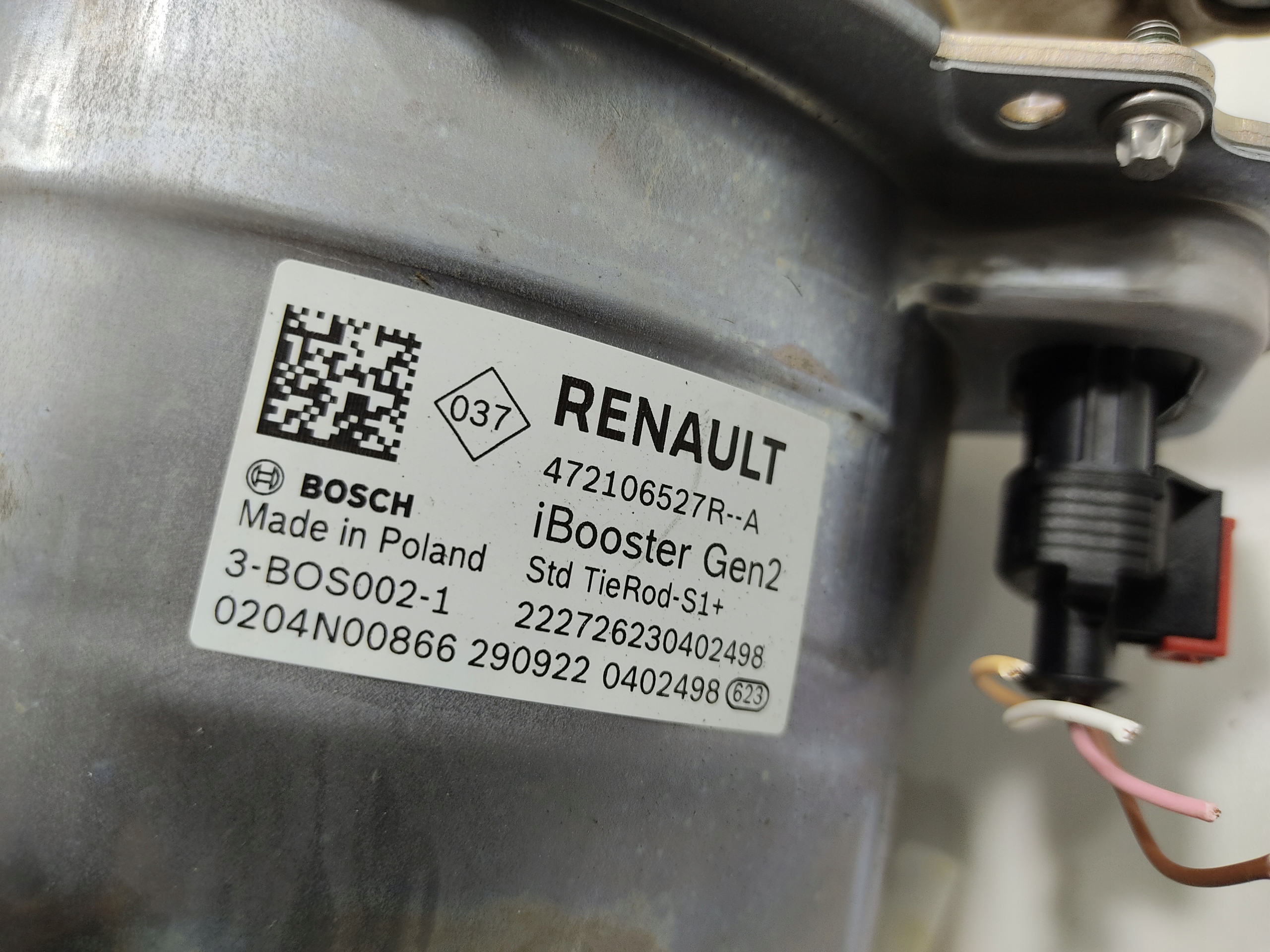 BRZDOVY POSILOVAC RENAULT ZOE II 472106527R 472106527R-A 2019-2024