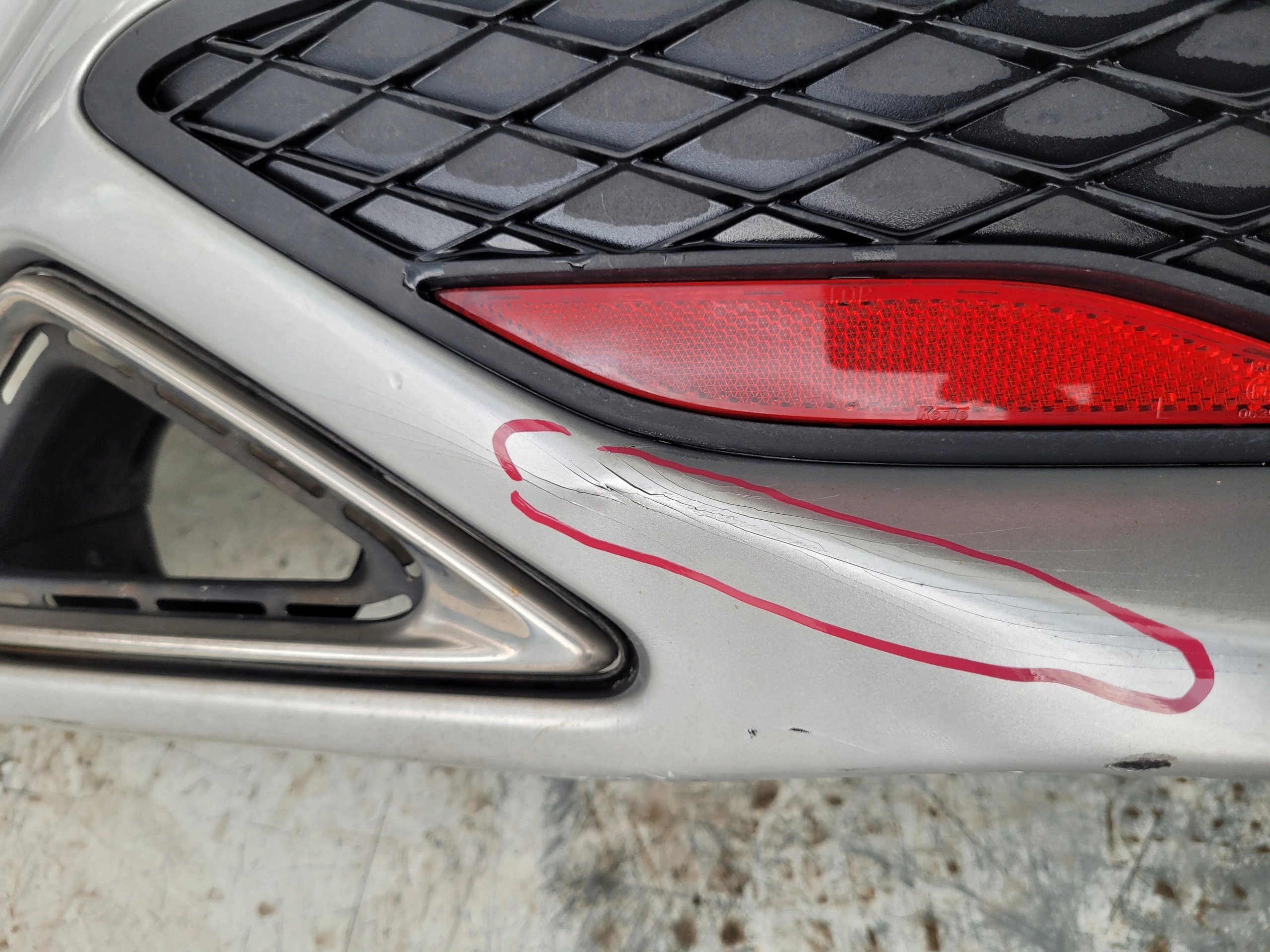 HONDA CIVIC 8 VIII UFO TYPE S ZADNÝ NÁRAZNÍK