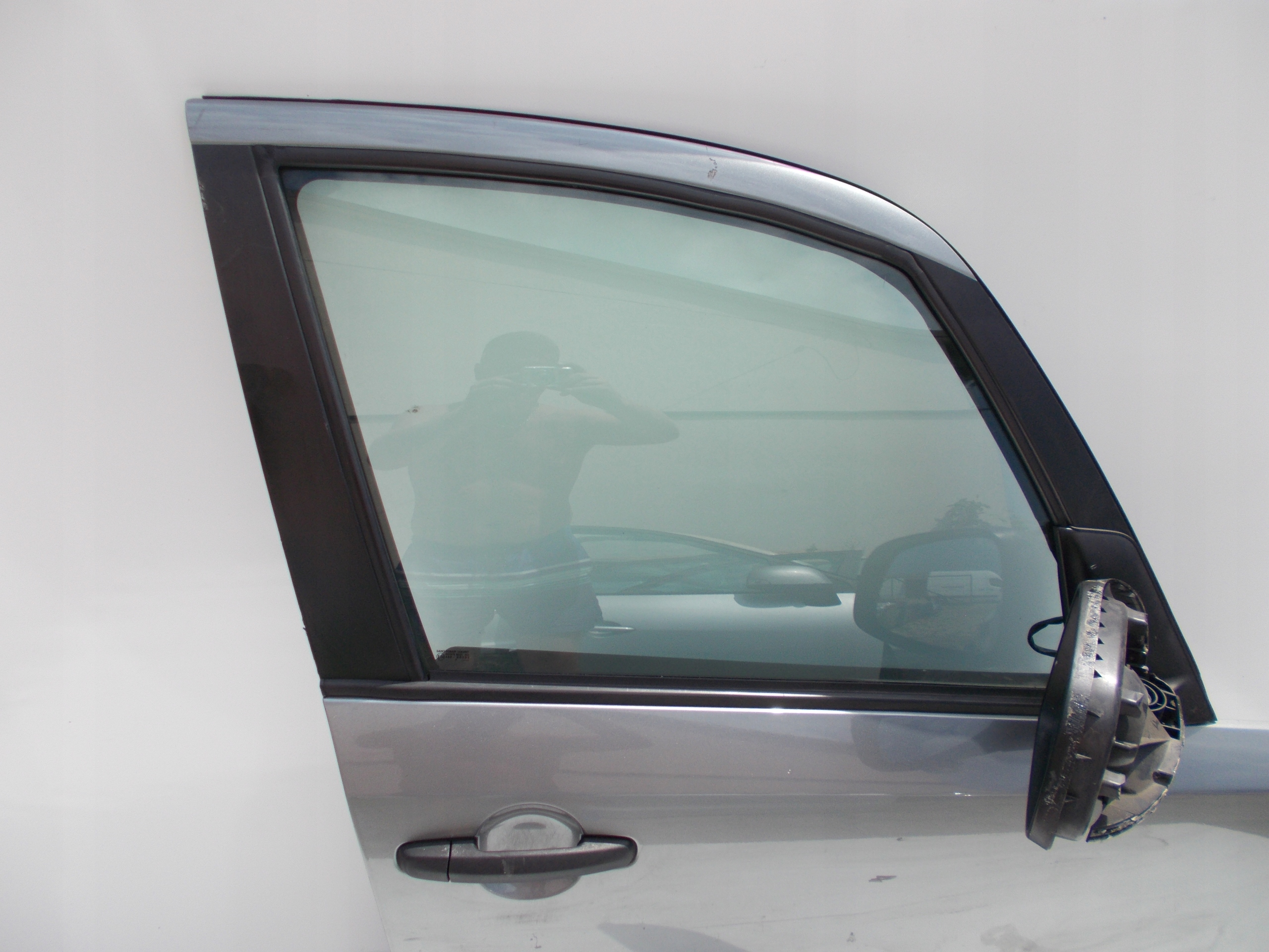 PRAVÉ PREDNÉ DVERE FIAT SEDICI