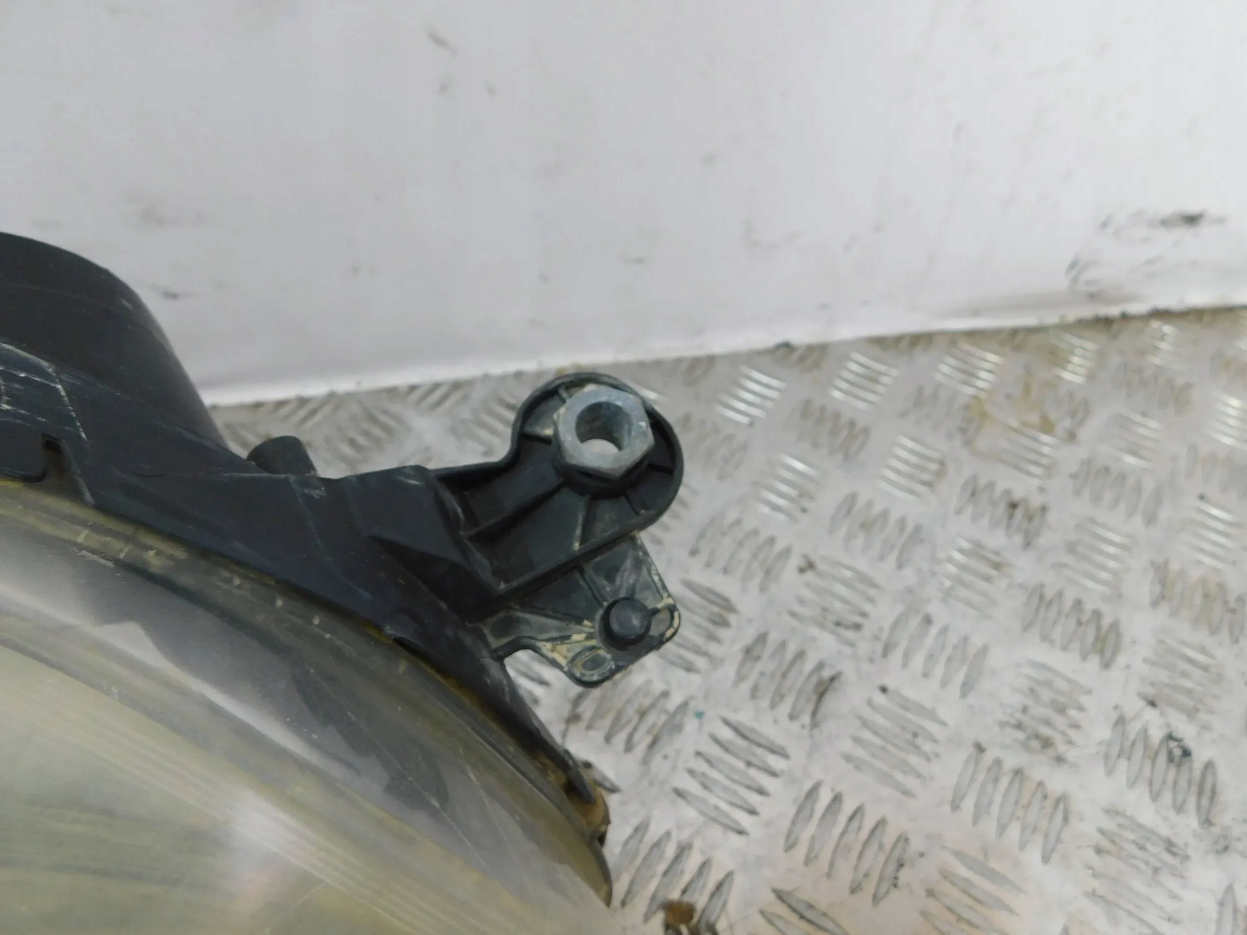 PRAVE PREDNE SVETLO FIAT PANDA III 3 11-