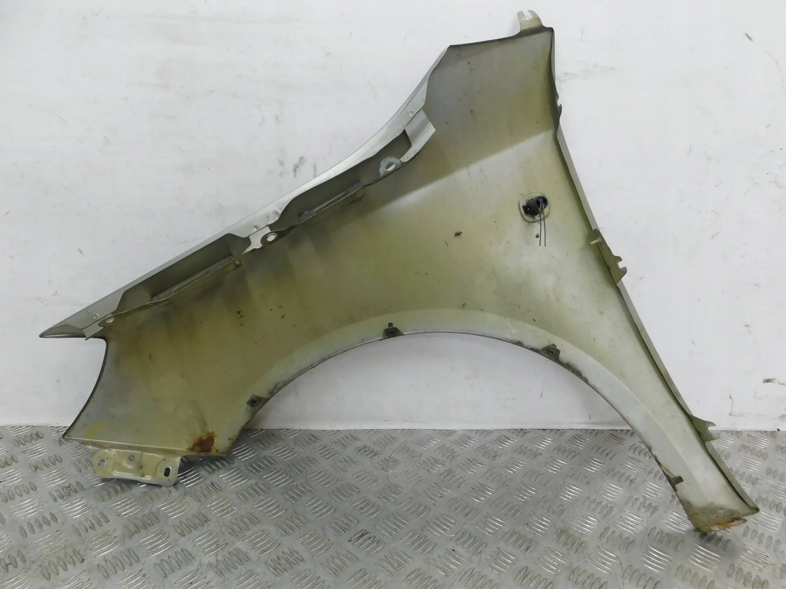 BLATNIK PREDNÝ PRAVY SKODA FABIA II ROOMSTER