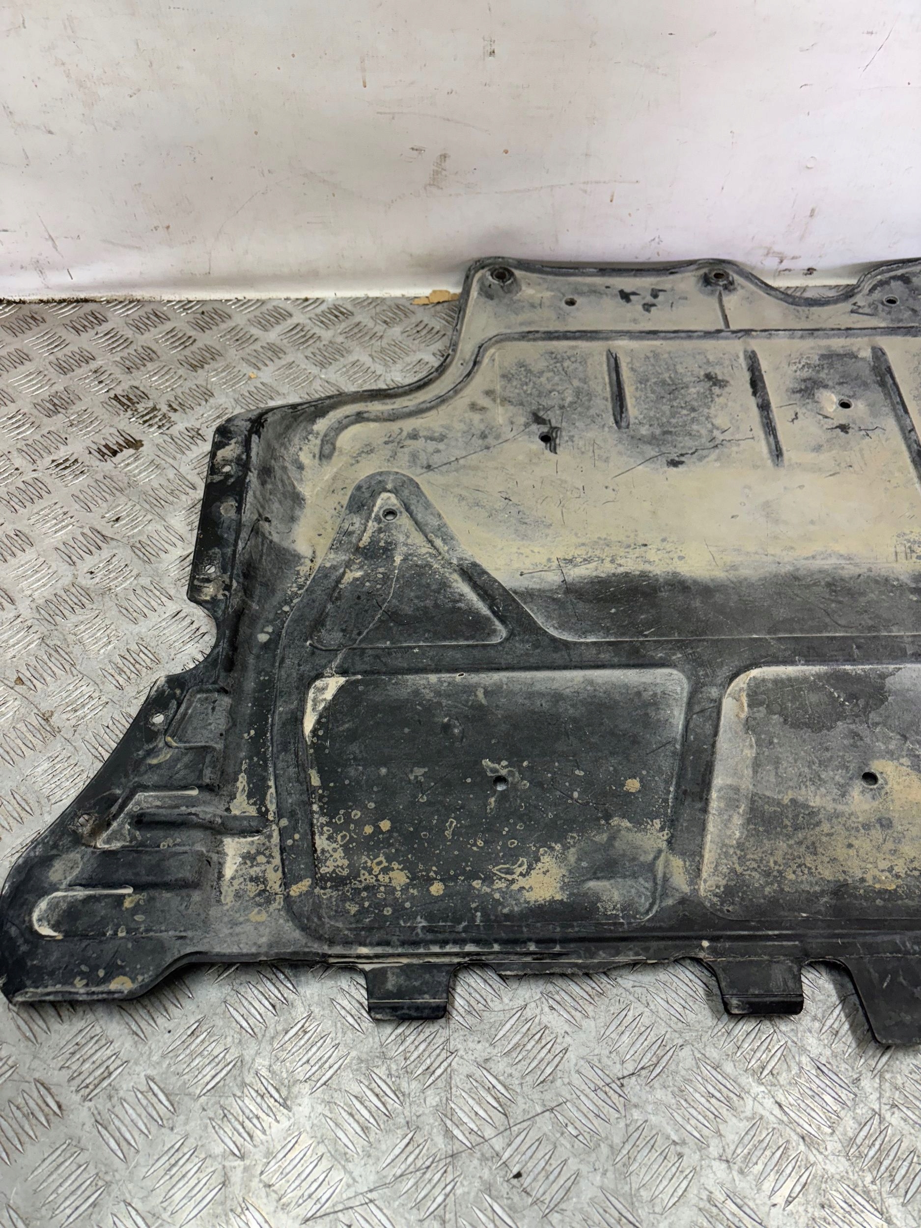 KRYT SPODNA MOTORA VW GOLF VII 5Q0825236