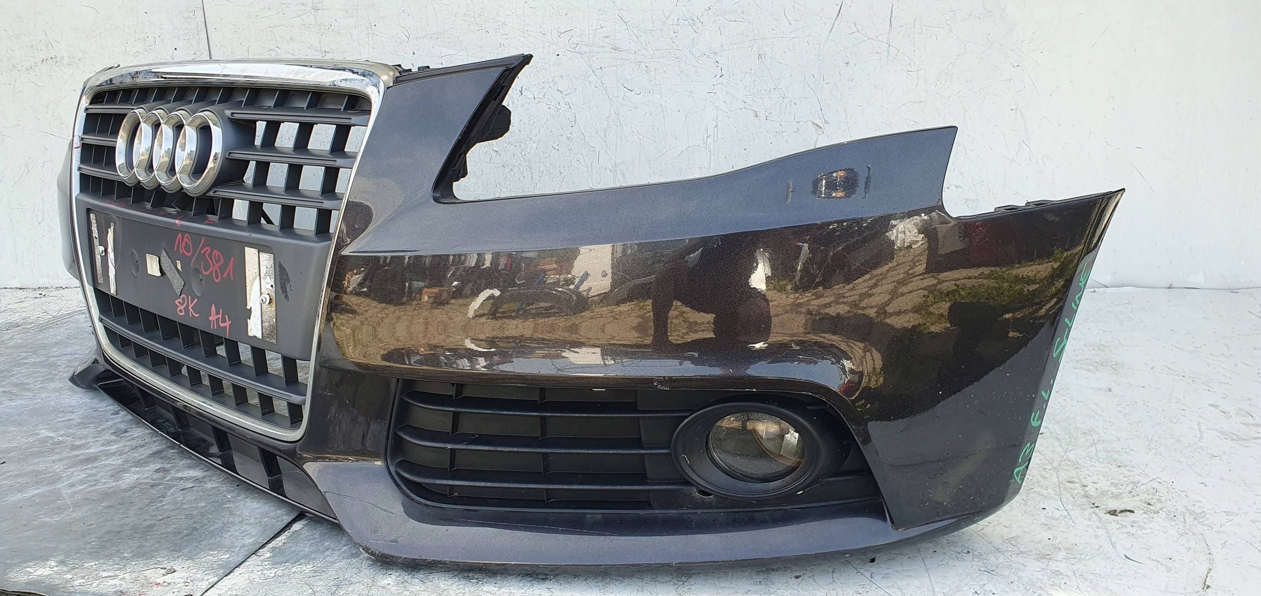 Audi A4 B8 8K 08-010 PREDNÝ NÁRAZNÍK 8K0807437