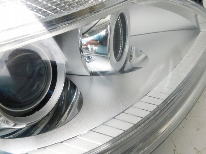 MERCEDES W221 S-KLASA XENON LIFT PRAVE PREDNE SVETLO