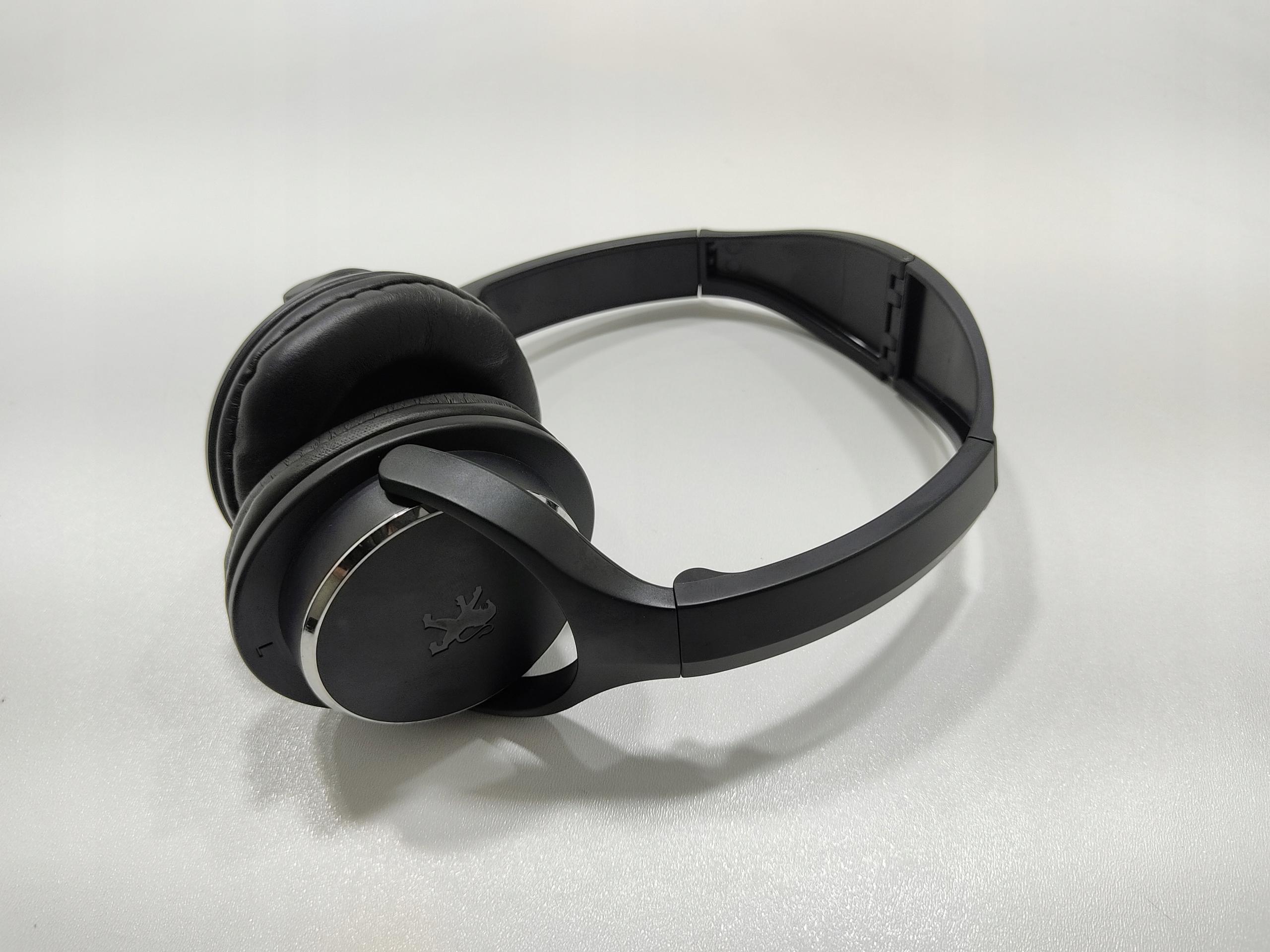 SŁUCHAWKI AUDIO ETUI KOBEREC PEUGEOT 3008 I 9665813380 2009-2015