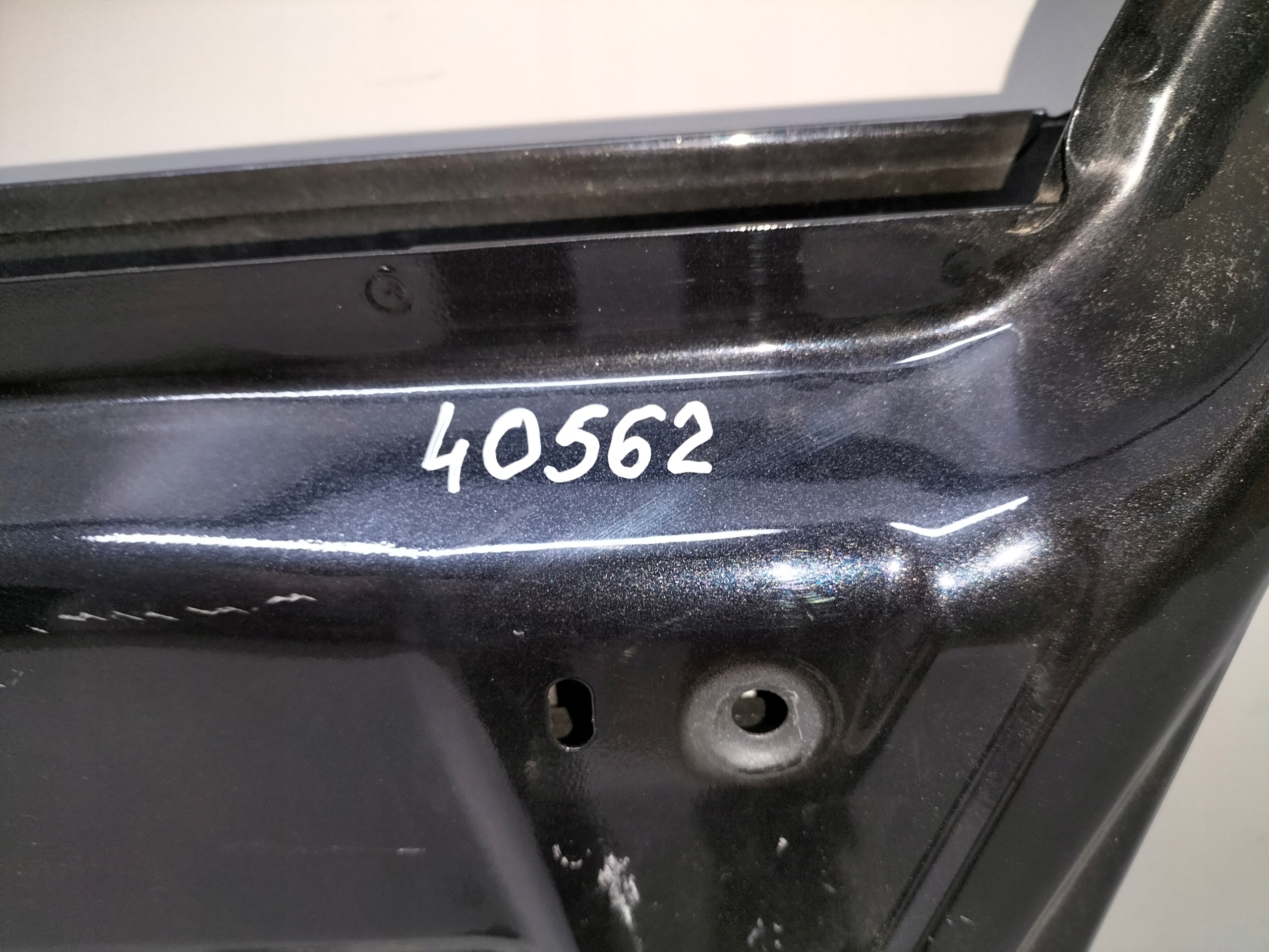 PRAVE PREDNE DVERE SKODA SUPERB 2 II 3T0 08-15