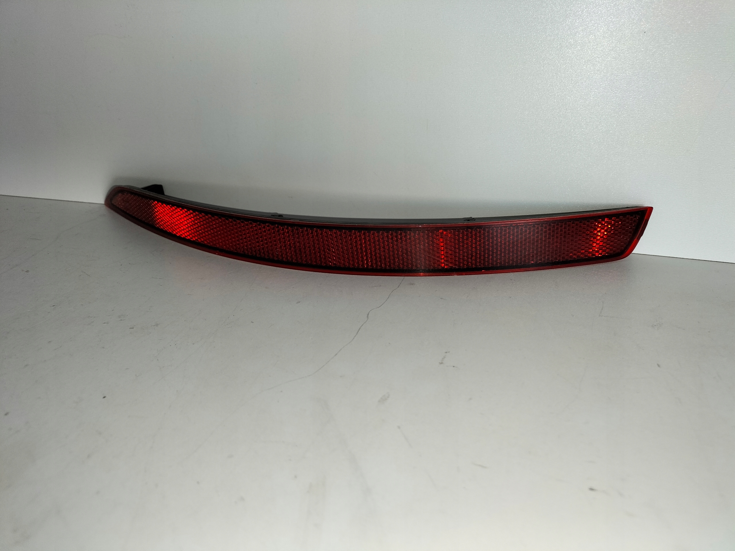LAVE ZADNE ODRAZOVE SKLICKO SKODA OCTAVIA III LIFT 17- SEDAN