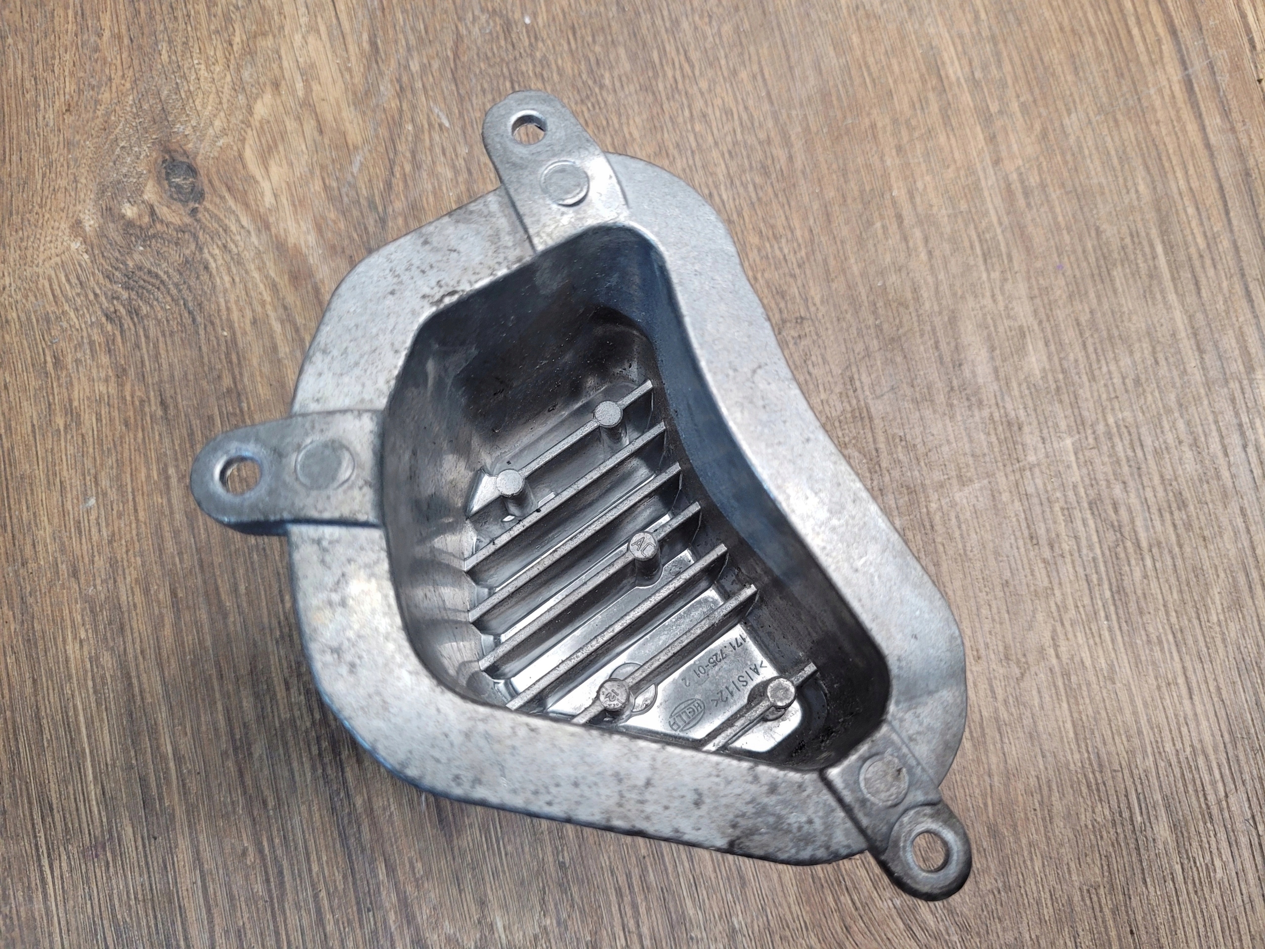 BMW 5GT F07 LAVA SMEROVKA 17172501