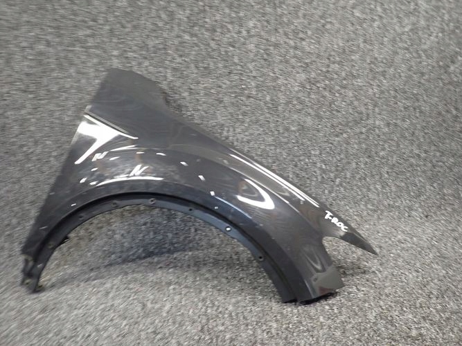 VW T-ROC TROC PRAVY PREDNY BLATNIK