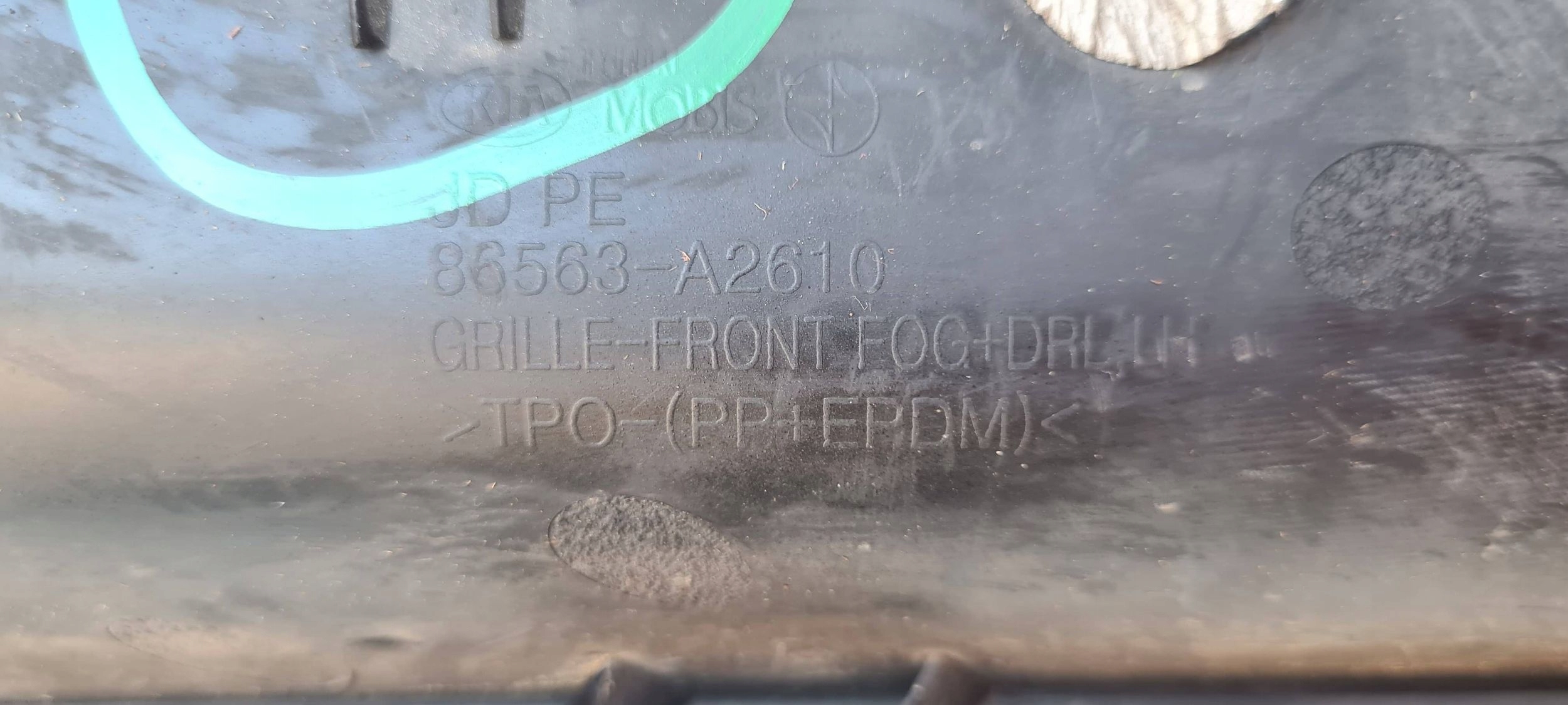 KIA Ceed II 2 lift 86563-A2610 LAVA HMLOVKA