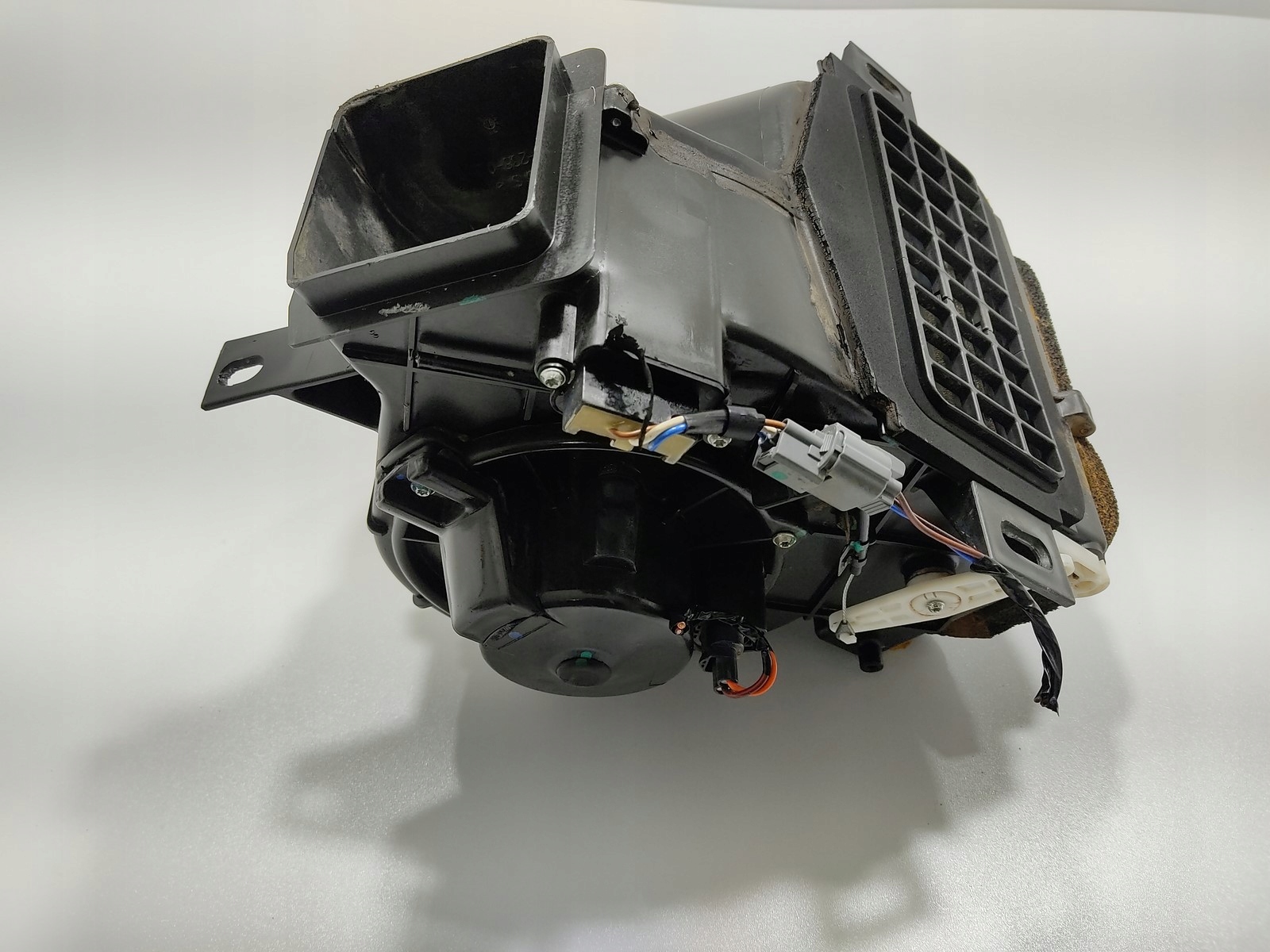 VENTILÁTOR MOTORČEK KÚRENIA LAND ROVER DEFENDER JGB500060 7H12-19924-DA 07-