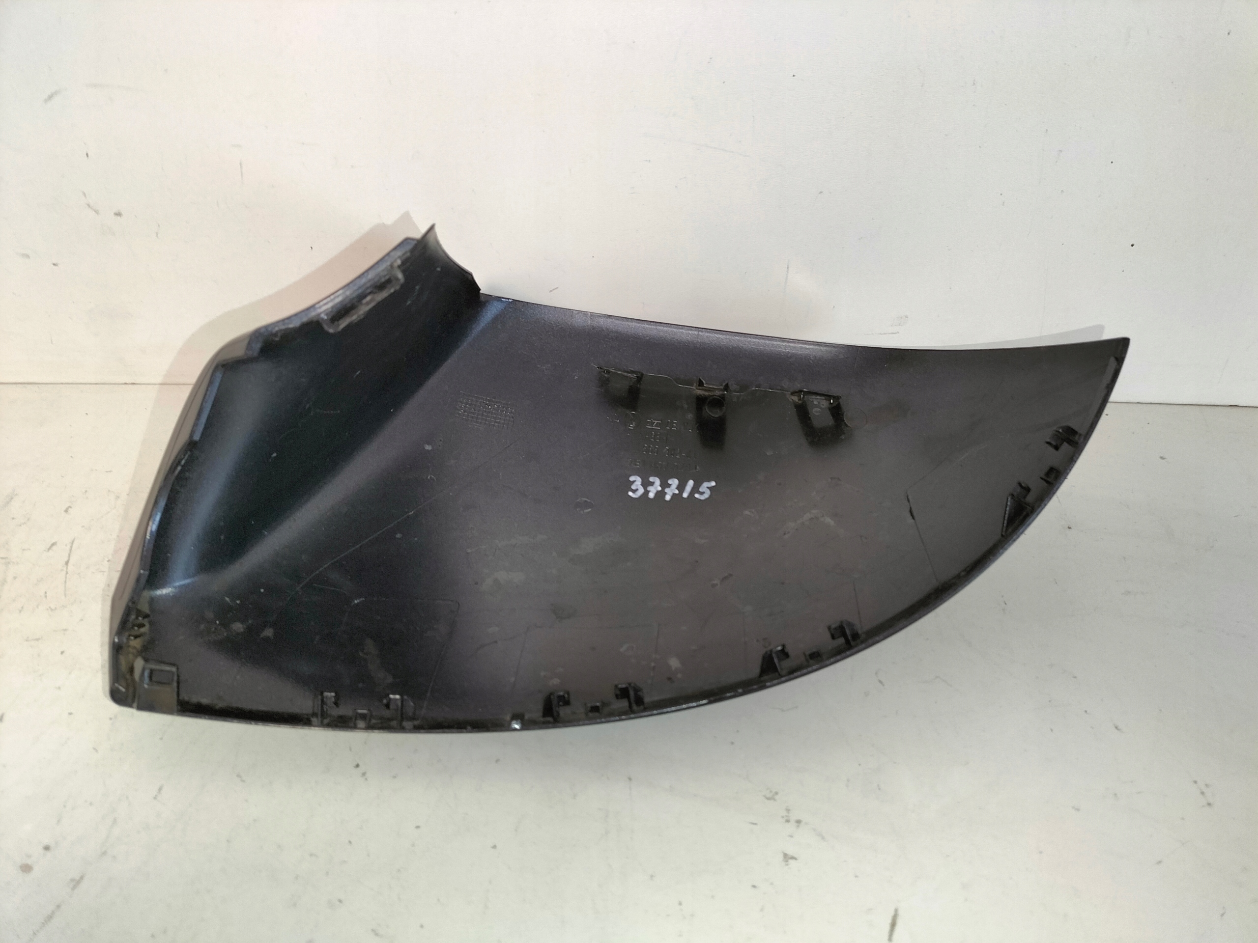 OBAL PRAVÉHO ZRKADLA VW T6 15-