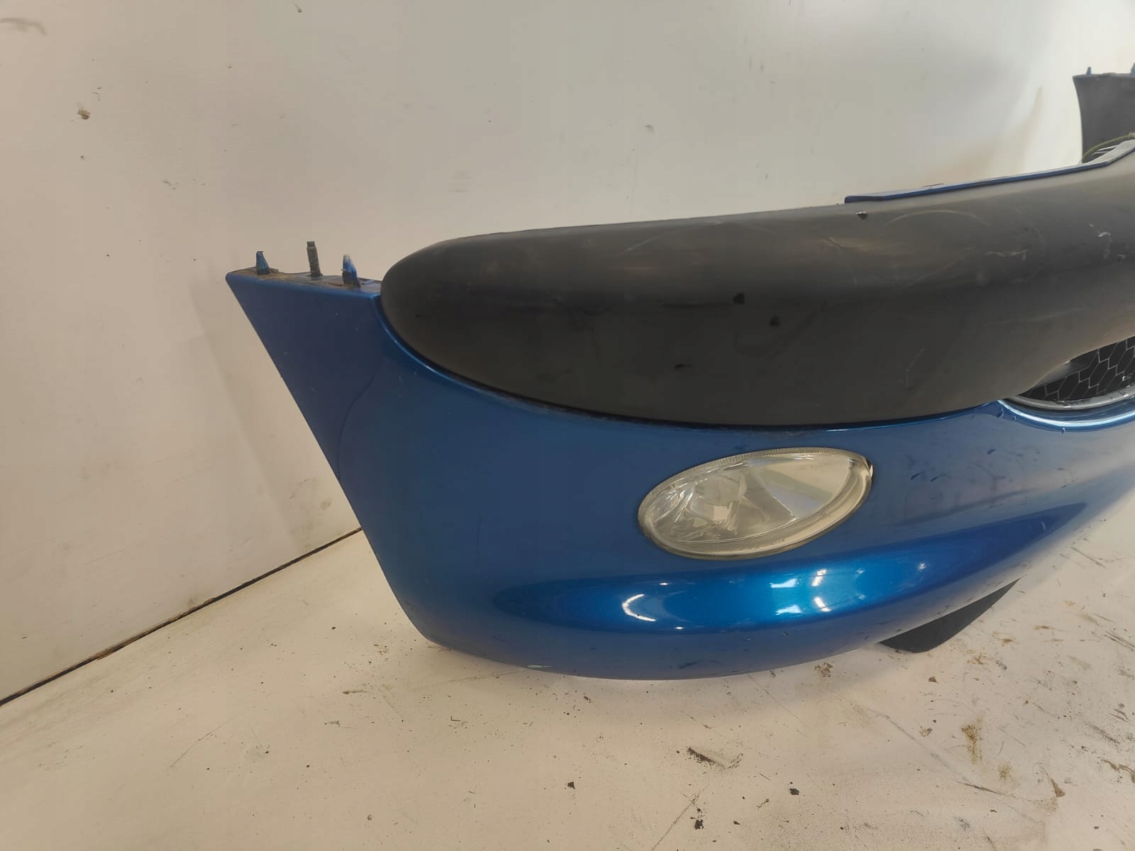 Peugeot 206 03-09 PREDNÝ NÁRAZNÍK