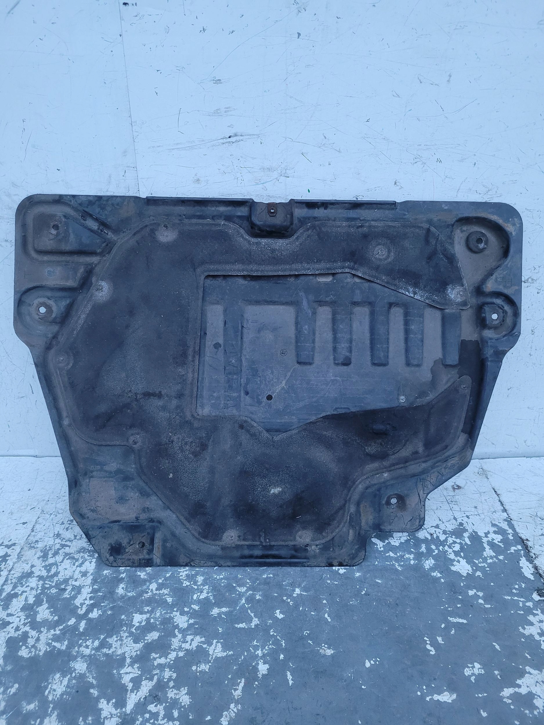 Land Rover Evoque I GJ326B629AA KRYT POD MOTOR