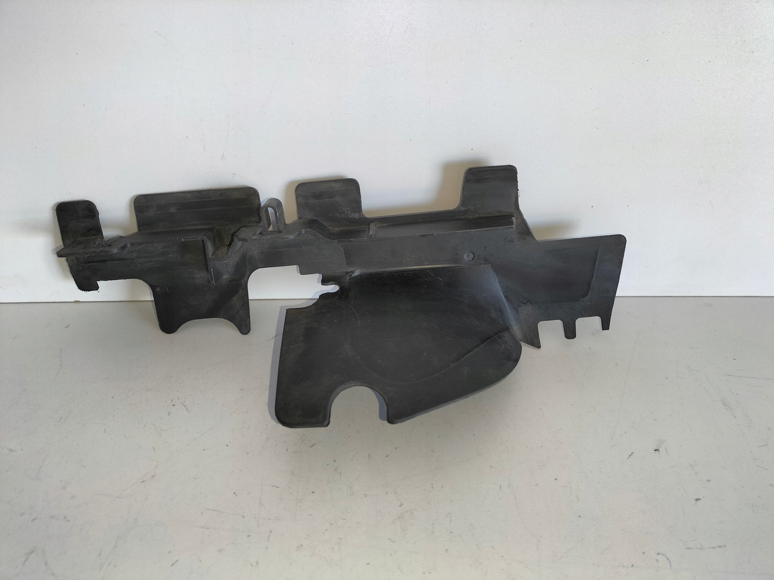 VOLANT NASAVANIE VZDUCHU LAVE VW GOLF 6 VI 08-