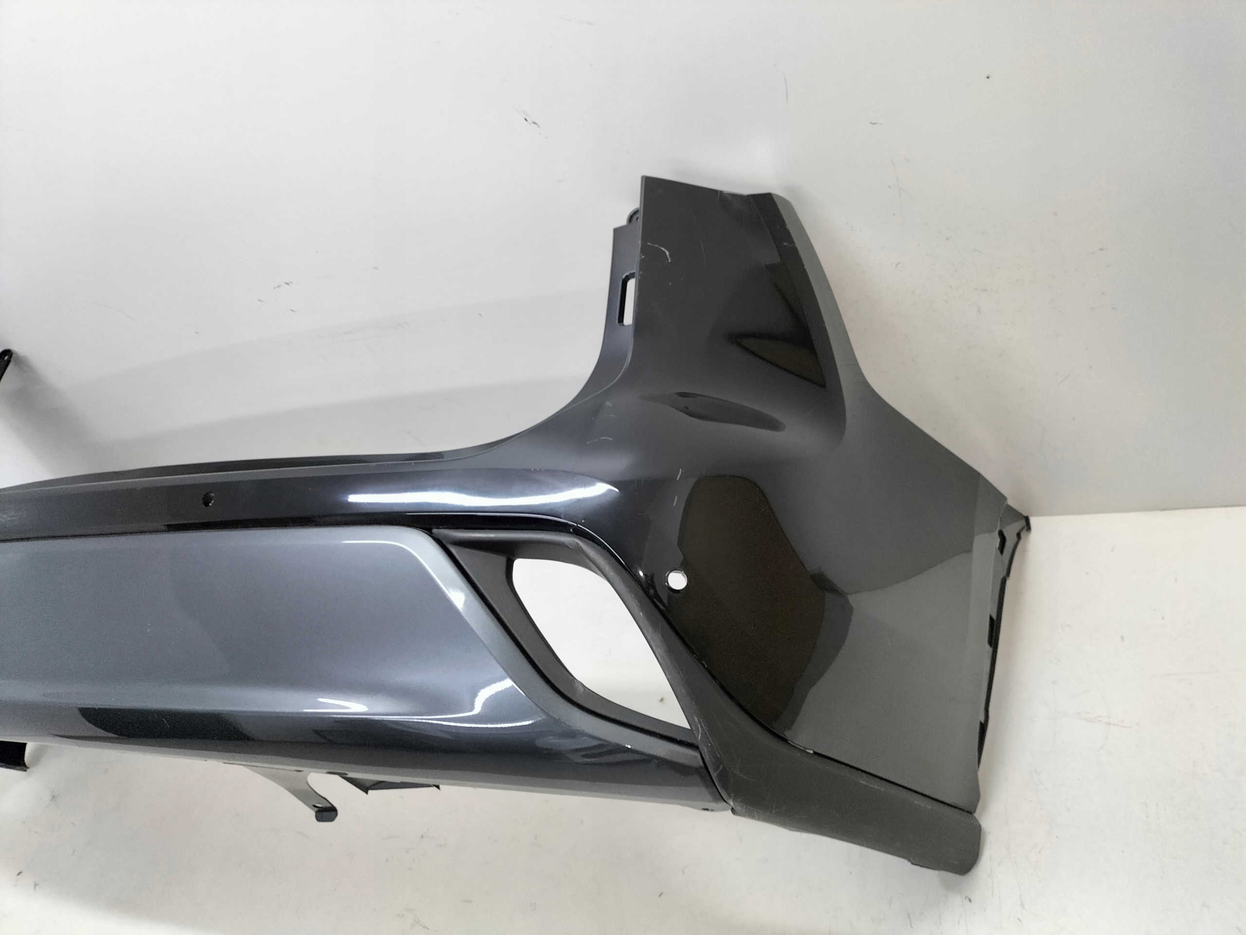 ZADNÝ NÁRAZNÍK TOYOTA HIGHLANDER IV 19-