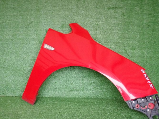 OPEL ASTRA J IV PRAVY PREDNY BLATNIK