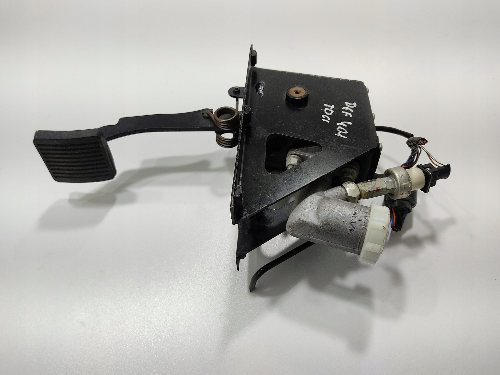 SPOJKOVÉ ČERPADLO SPOJKOVY PEDAL LAND ROVER DEFENDER 2.4 TDCI 2007-2014