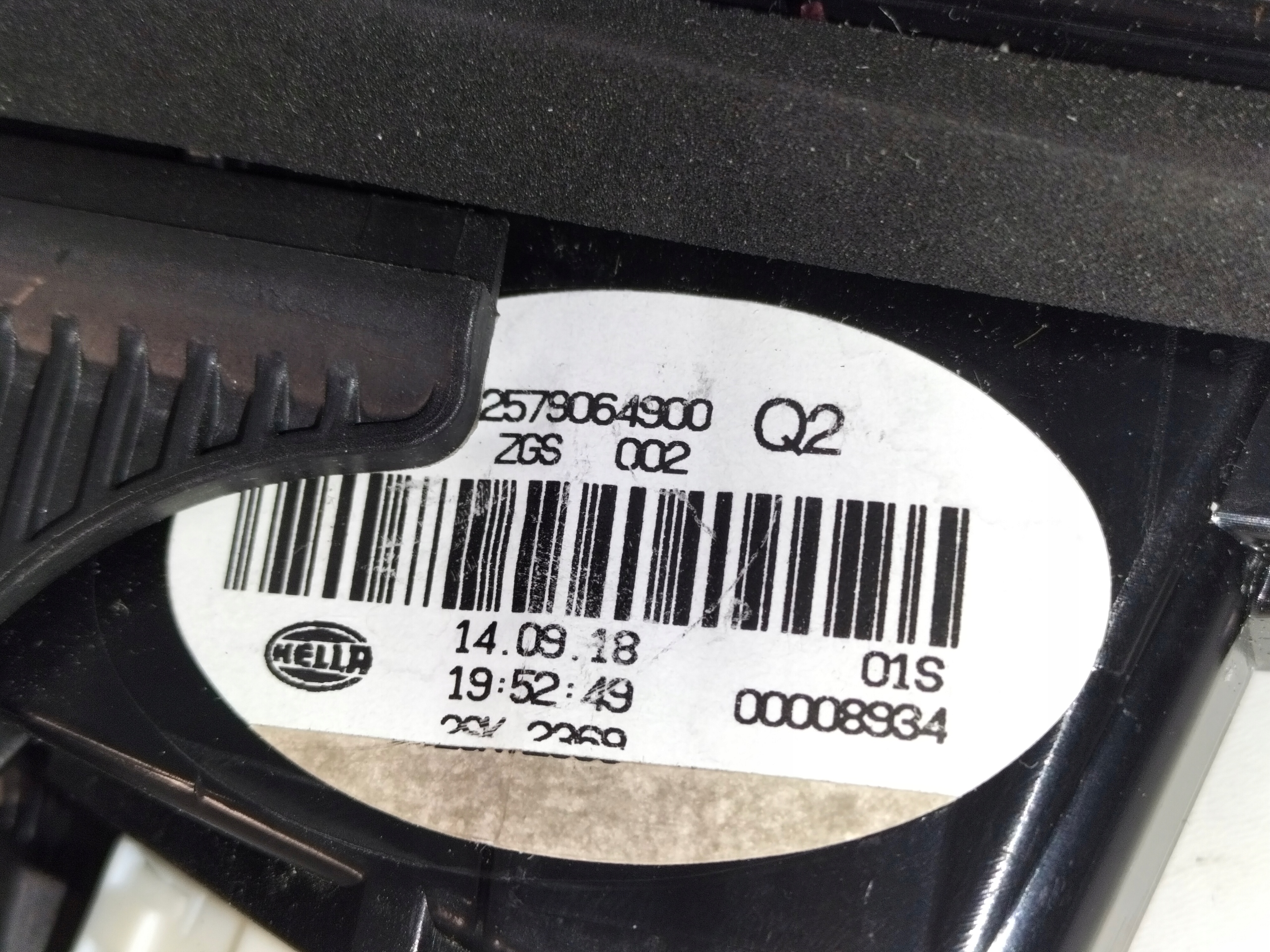 PRAVE ZADNE SVETLO MERCEDES CLS W257 18- LED