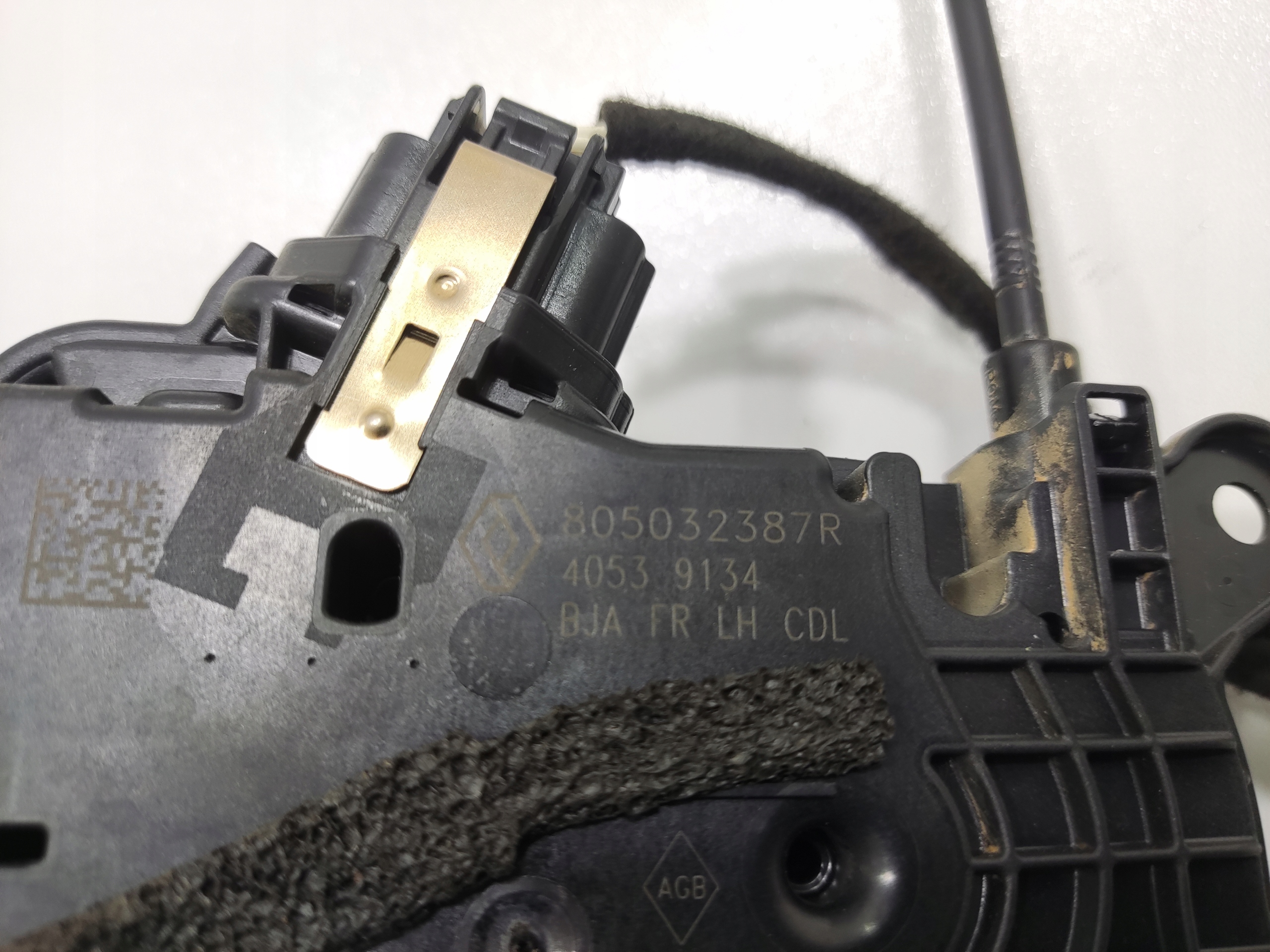ZAMOK LAVYCH PREDNYCH DVERI RENAULT CLIO V 805032387R 2019-2024