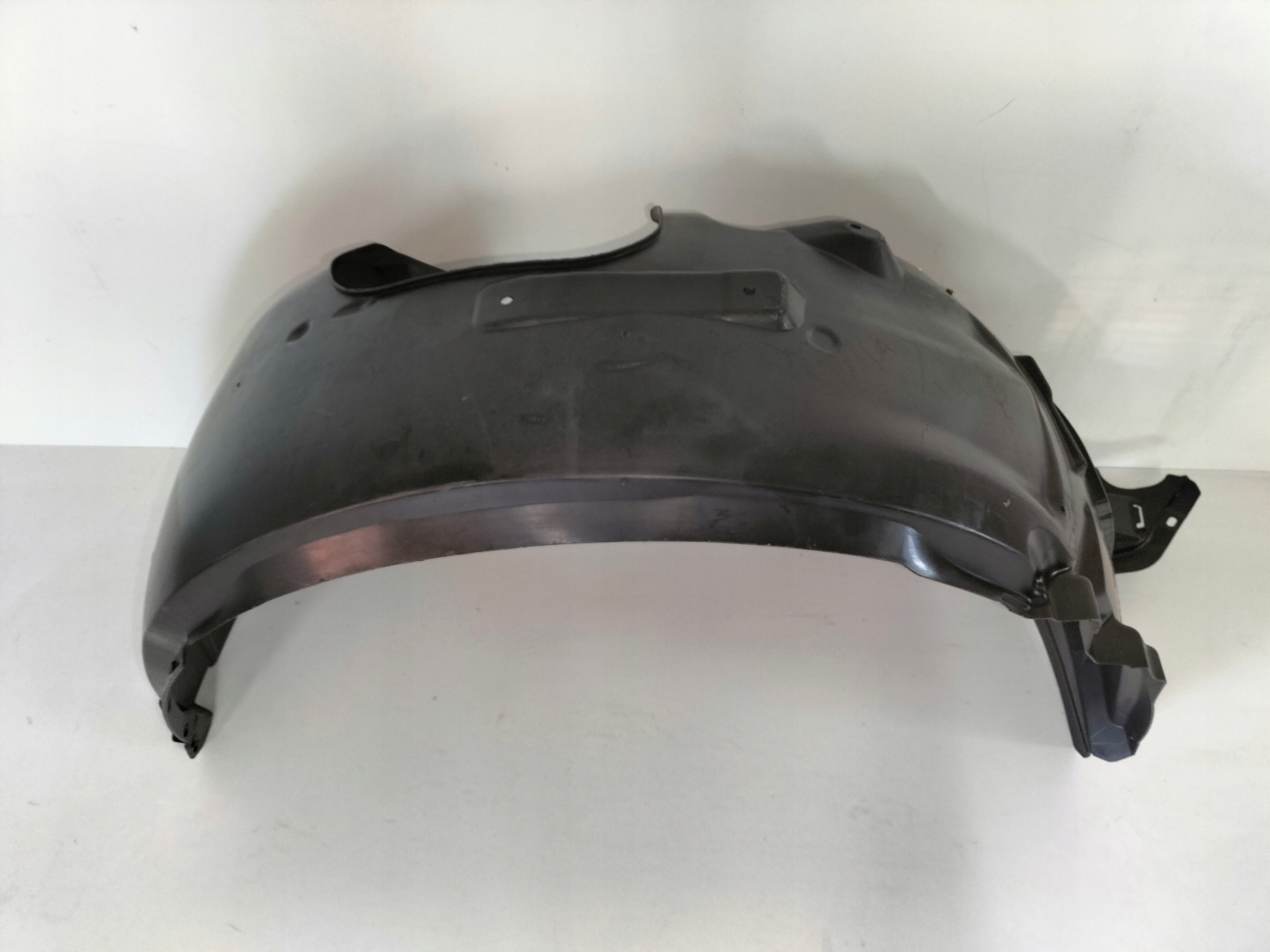 PRAVY PREDNY PODBLATNIK AUDI A3 8Y 20-