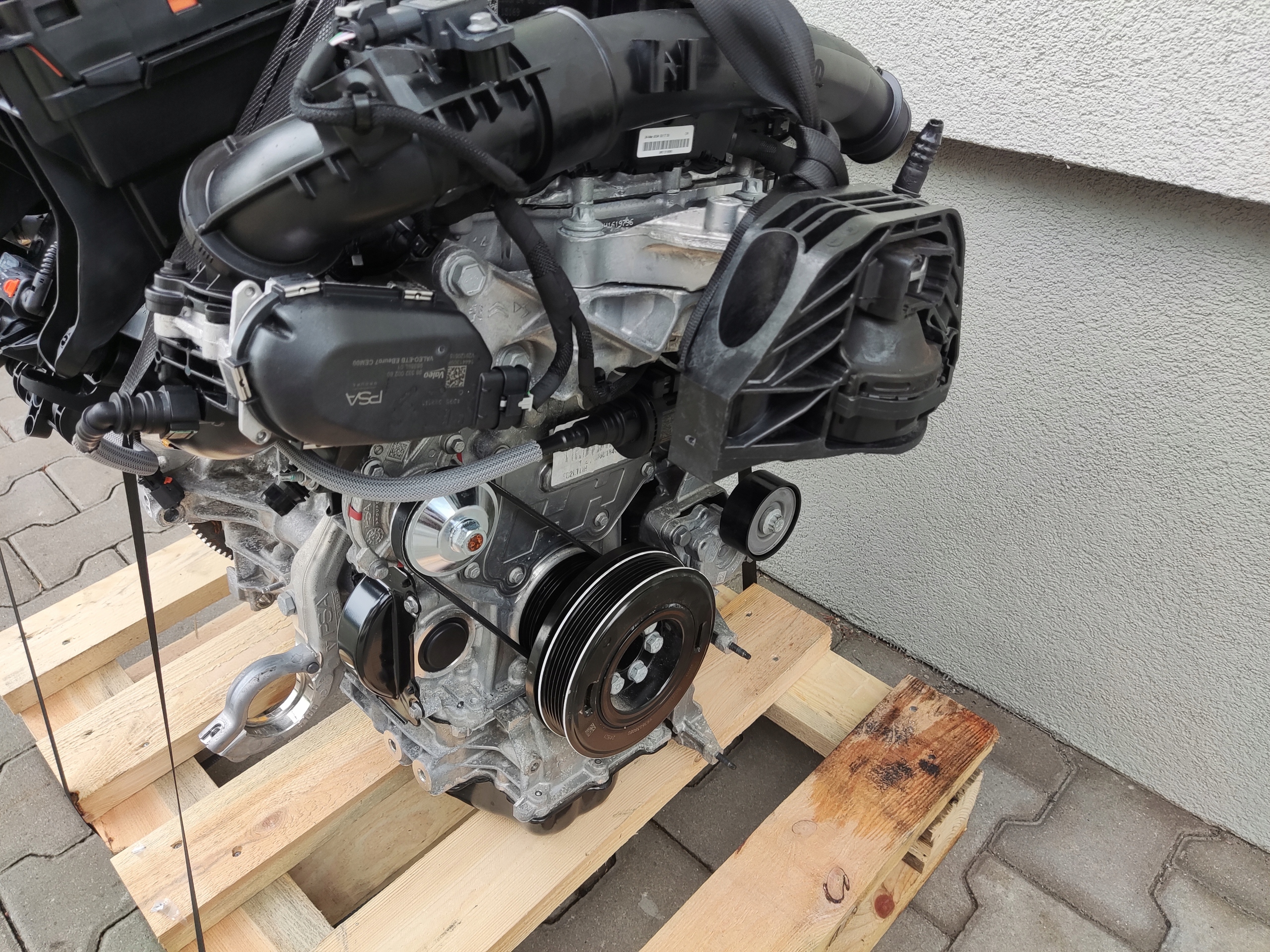KOMPLETNÝ MOTOR TURBO PEUGEOT 208 II 1.2 THP HN09 10Z1AM