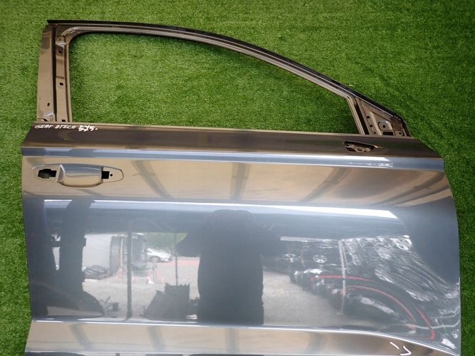 SEAT ATECA 16- PRAVE PREDNE DVERE