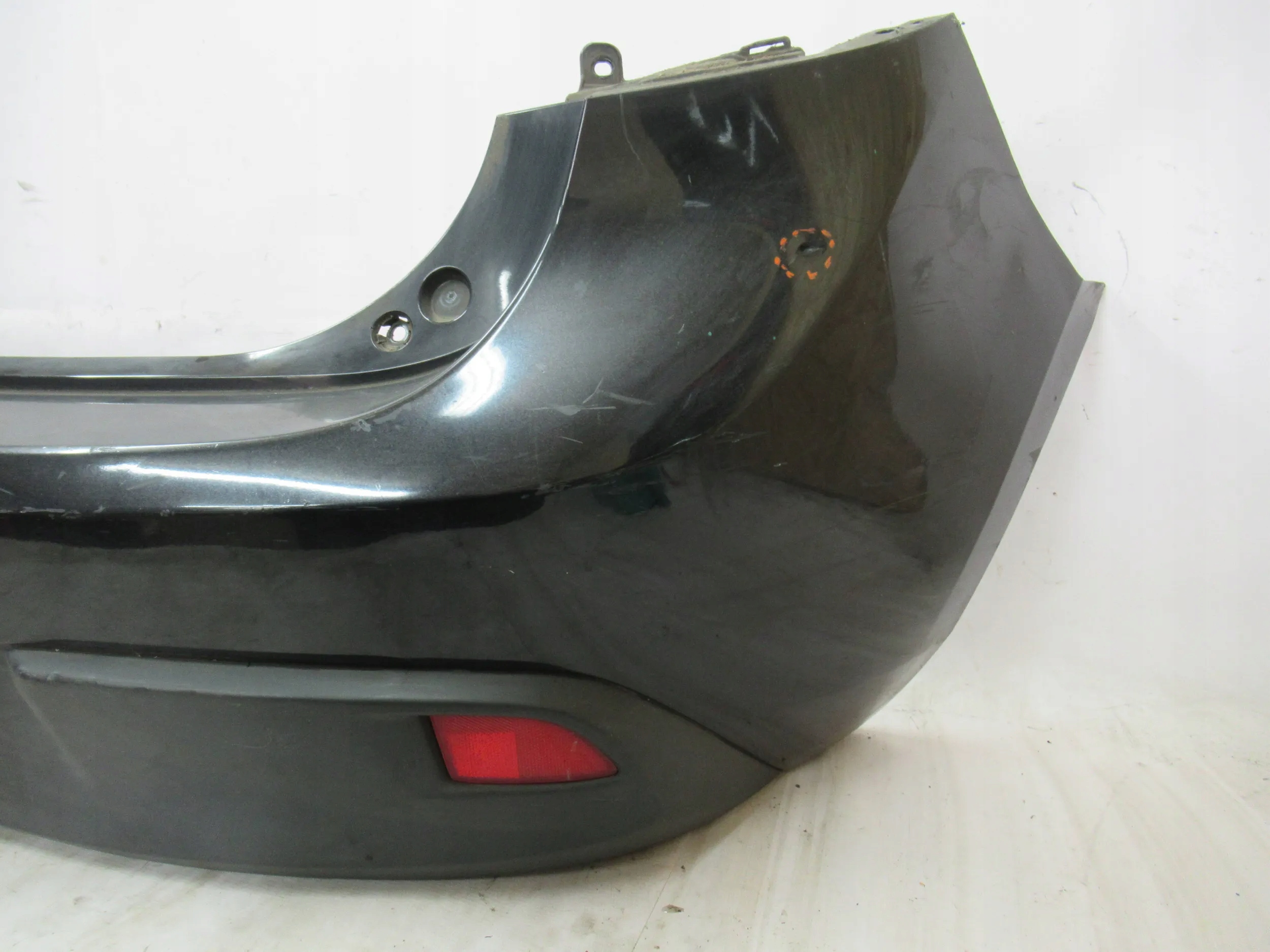 ZADNÝ NÁRAZNÍK Mazda 3 BL 09-