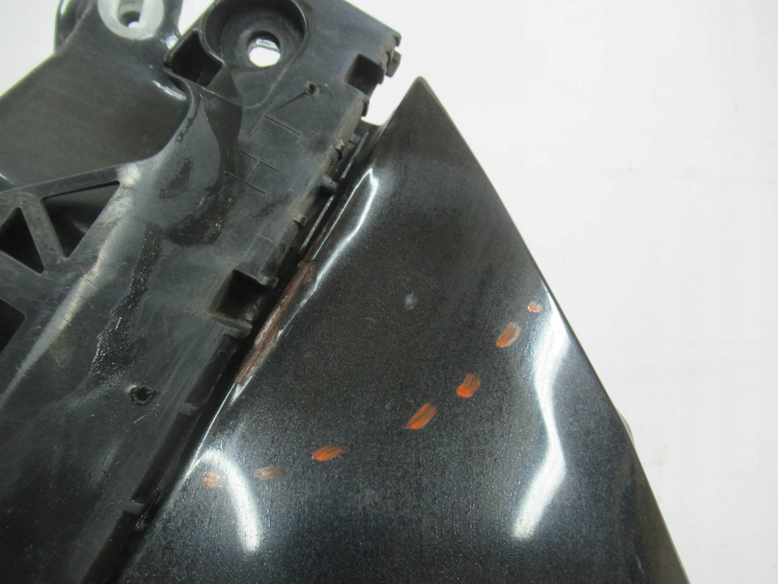 BLATNIK PREDNÝ LAVY Mazda 3 BL 09-