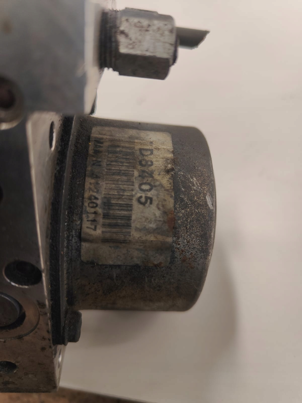 Nissan serena 47660-30y02 a9800b51 KOCKA ABS