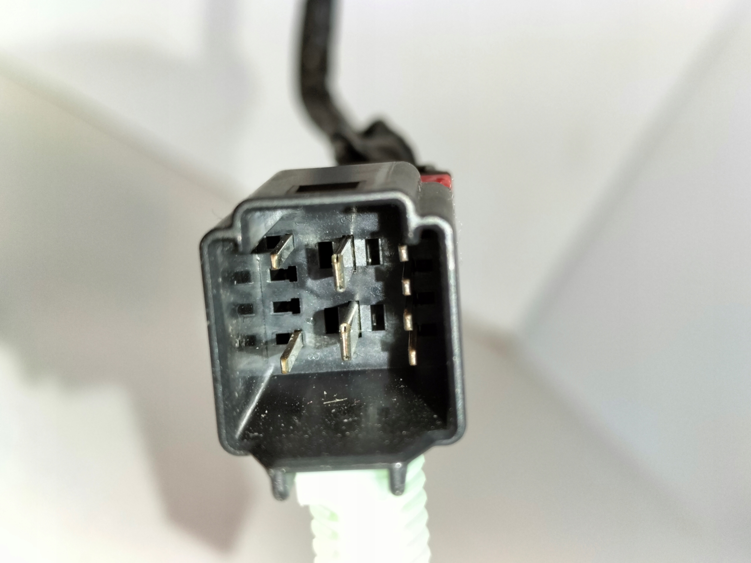 PRAVE ZRKADLO ELEKTRICKÉ FIAT DOBLO II 10- OPEL COMBO D 12-