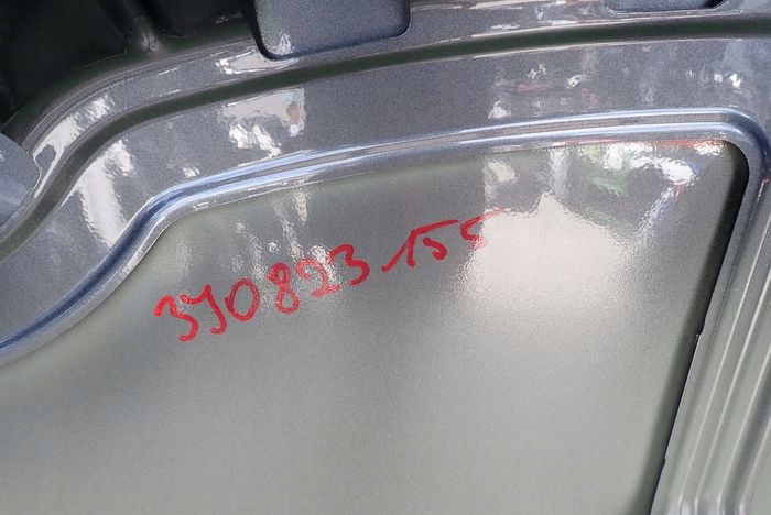 VW PASSAT  B9  PREDNÁ KAPOTA