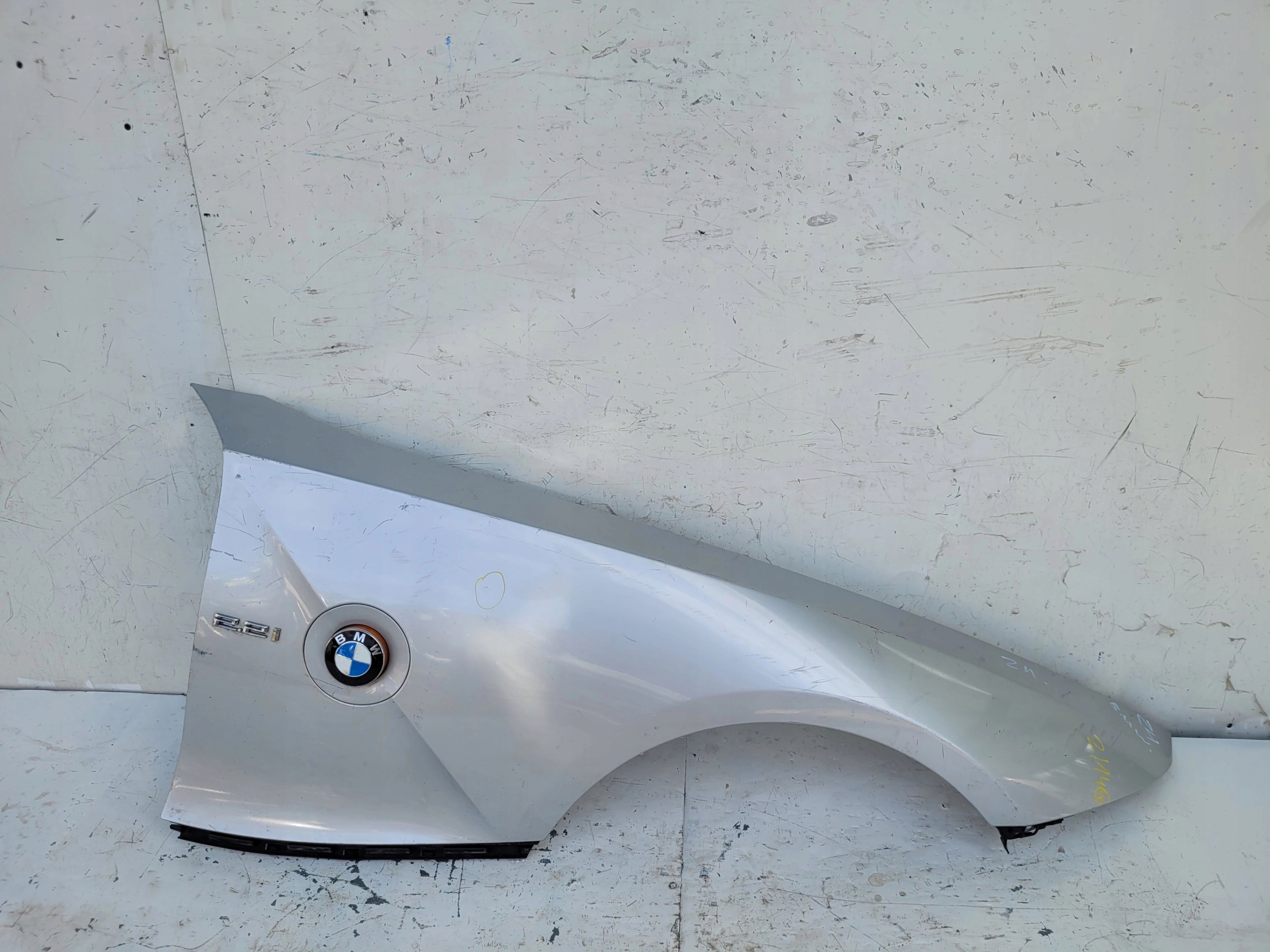BMW Z4 E85 PRAVY PREDNY BLATNIK