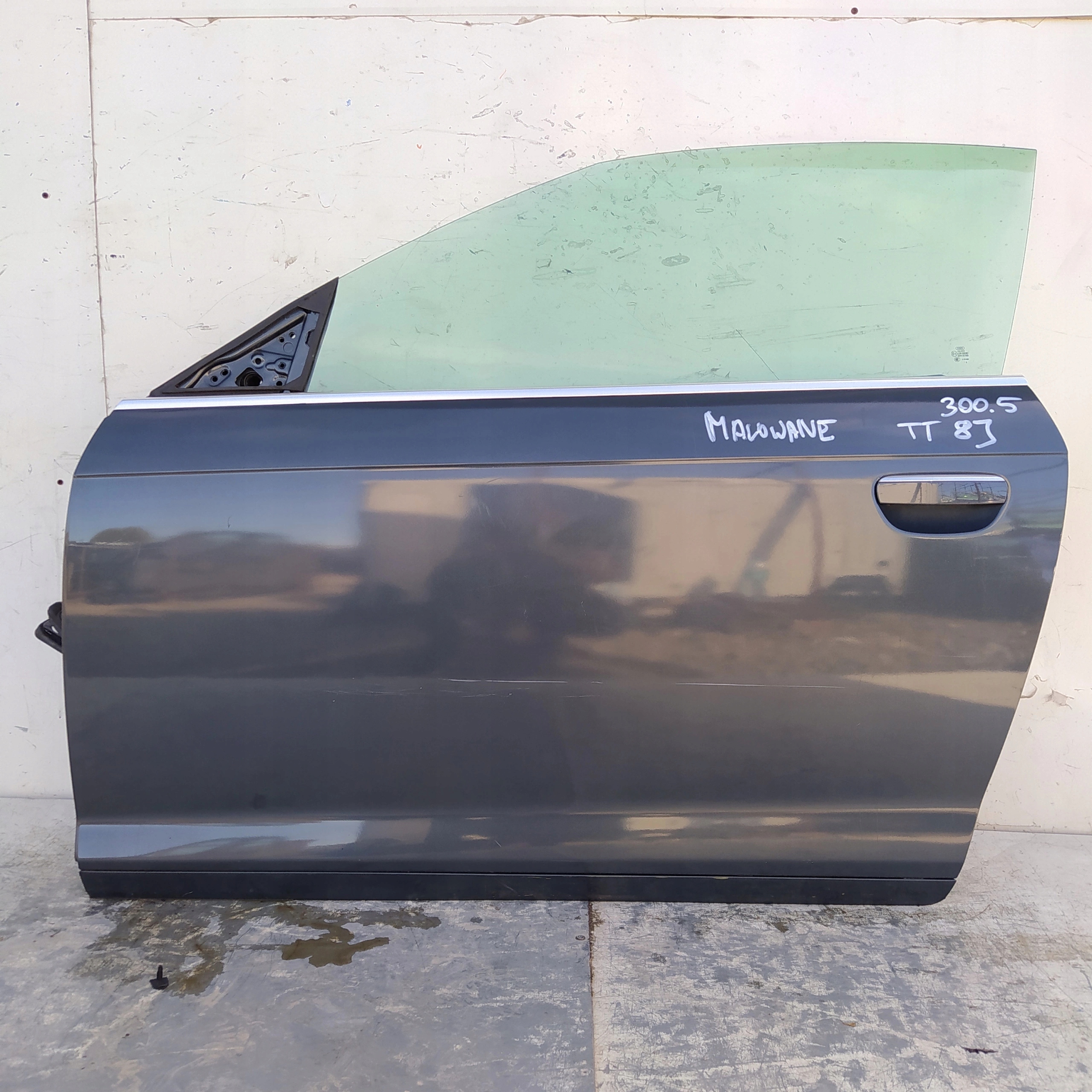 AUDI A3 8P CABRIO LAVE PREDNE DVERE