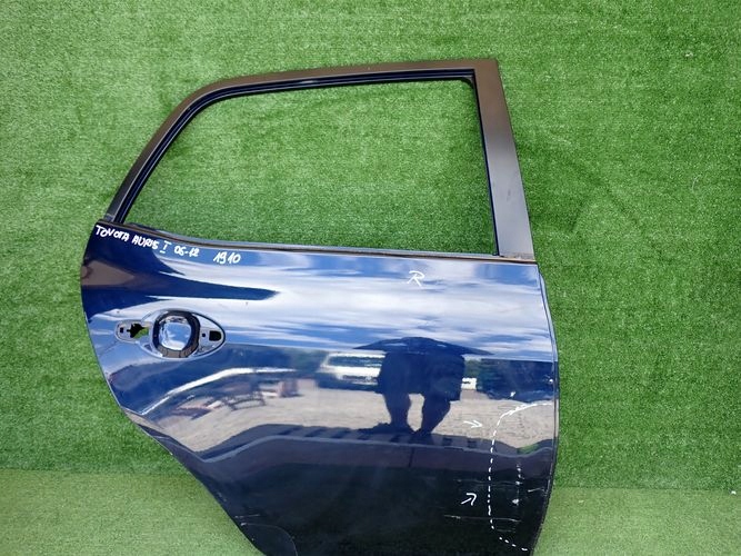 TOYOTA AURIS I 06- PRAVE ZADNE DVERE