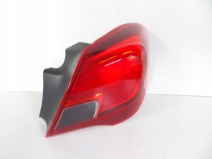 PRAVE ZADNE SVETLO OPEL CORSA E 14- 3DVERE PRAVE ZADNE SVETLO OPEL CORSA E 14- 3DVERE