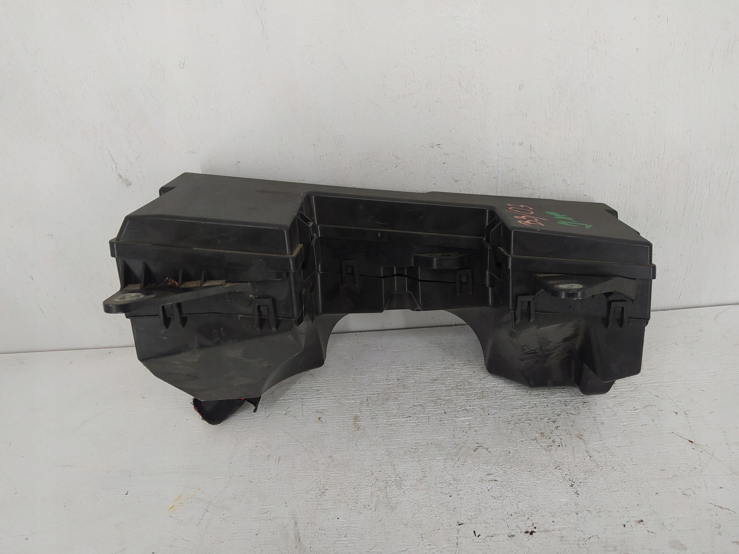 JAGUAR XF X250 POISTKOVA SKRINKA 7154-7259-30