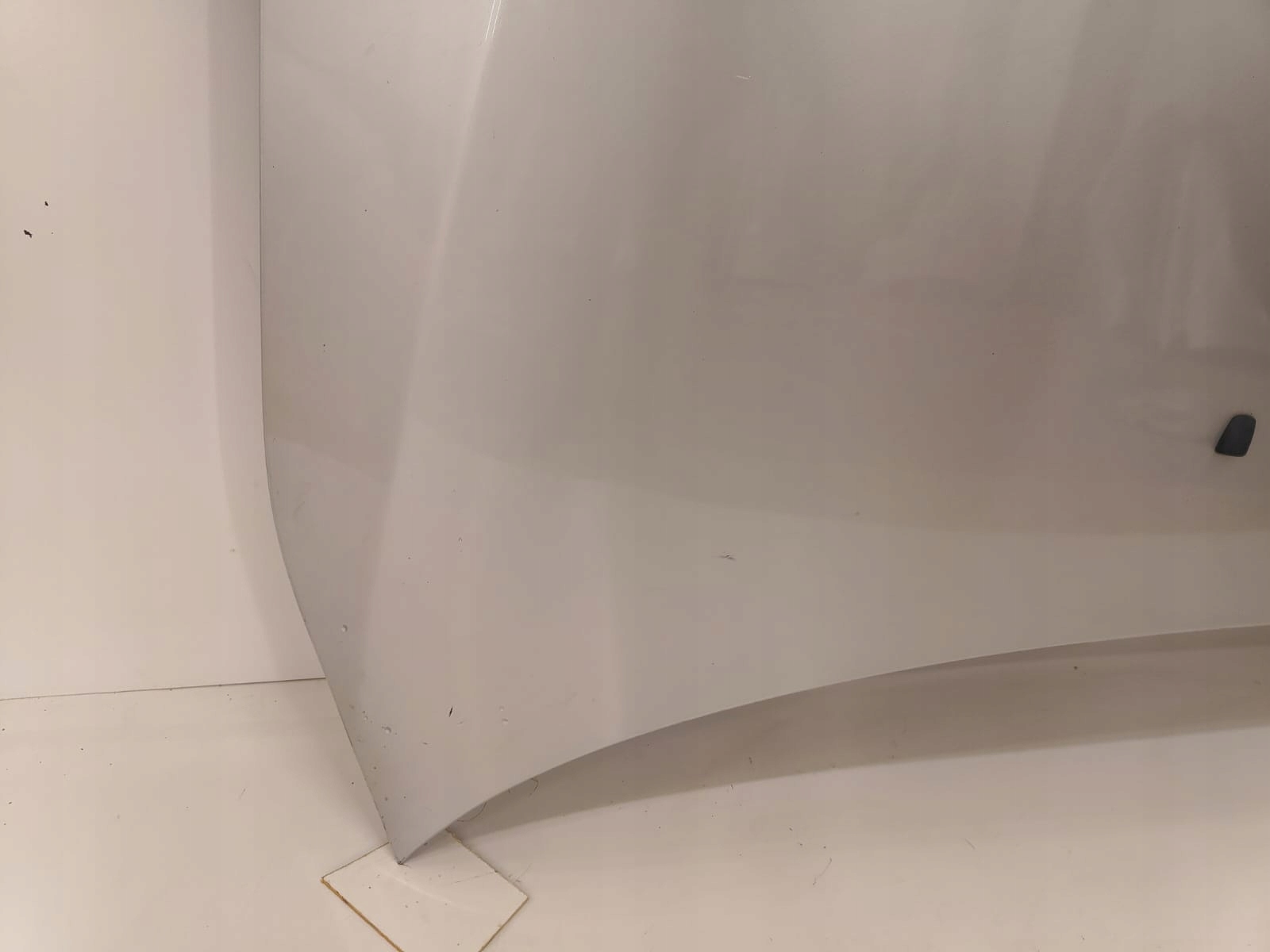 BMW e60 5 V seria 03-10 PREDNÁ KAPOTA